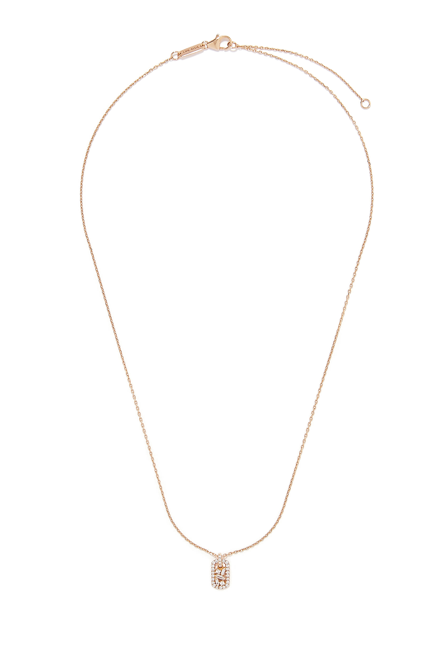 قلادة بدلاية مستطيلة صغيرة مرصعة بماس