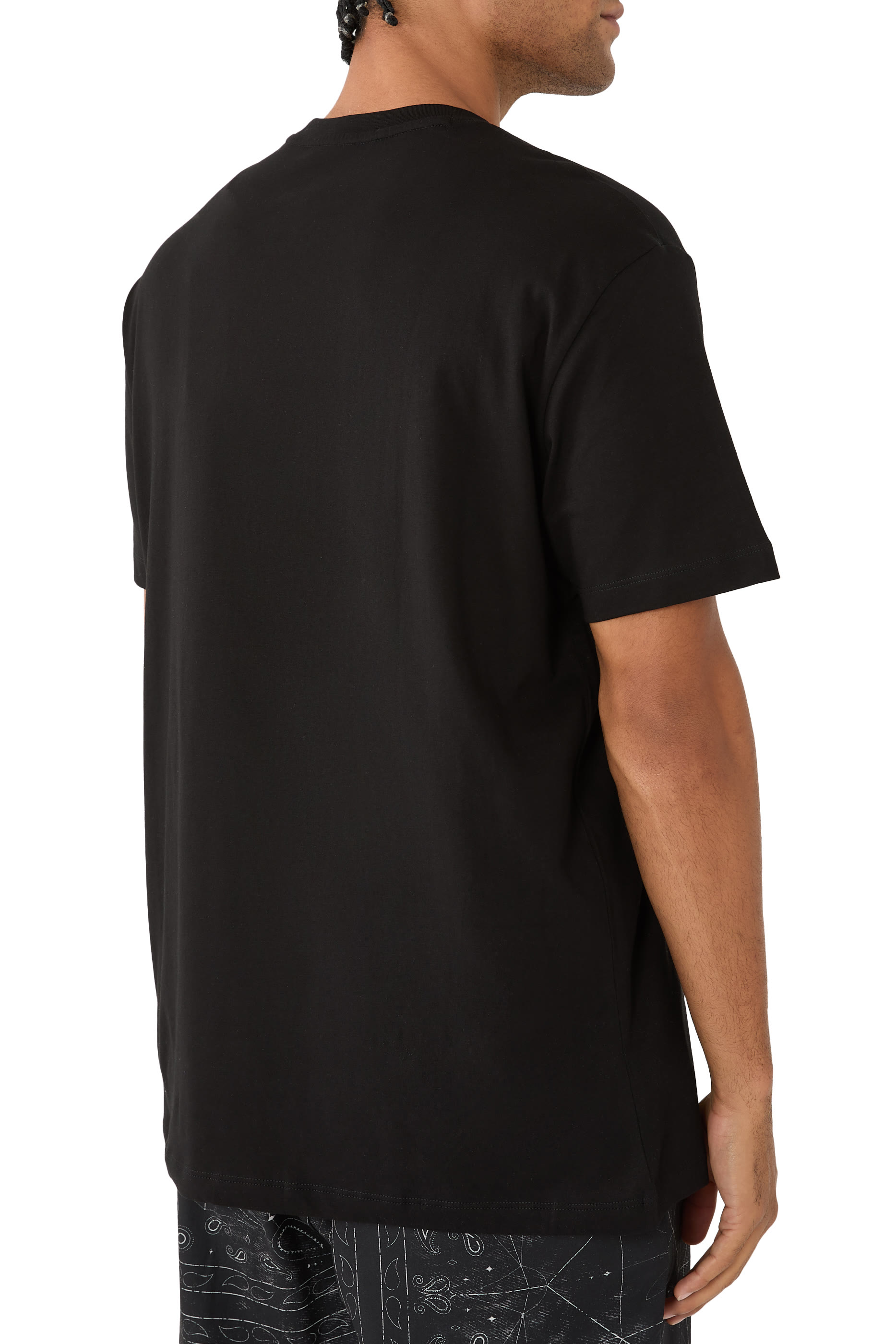 تيشيرت بطبعة كاليدوسكوب