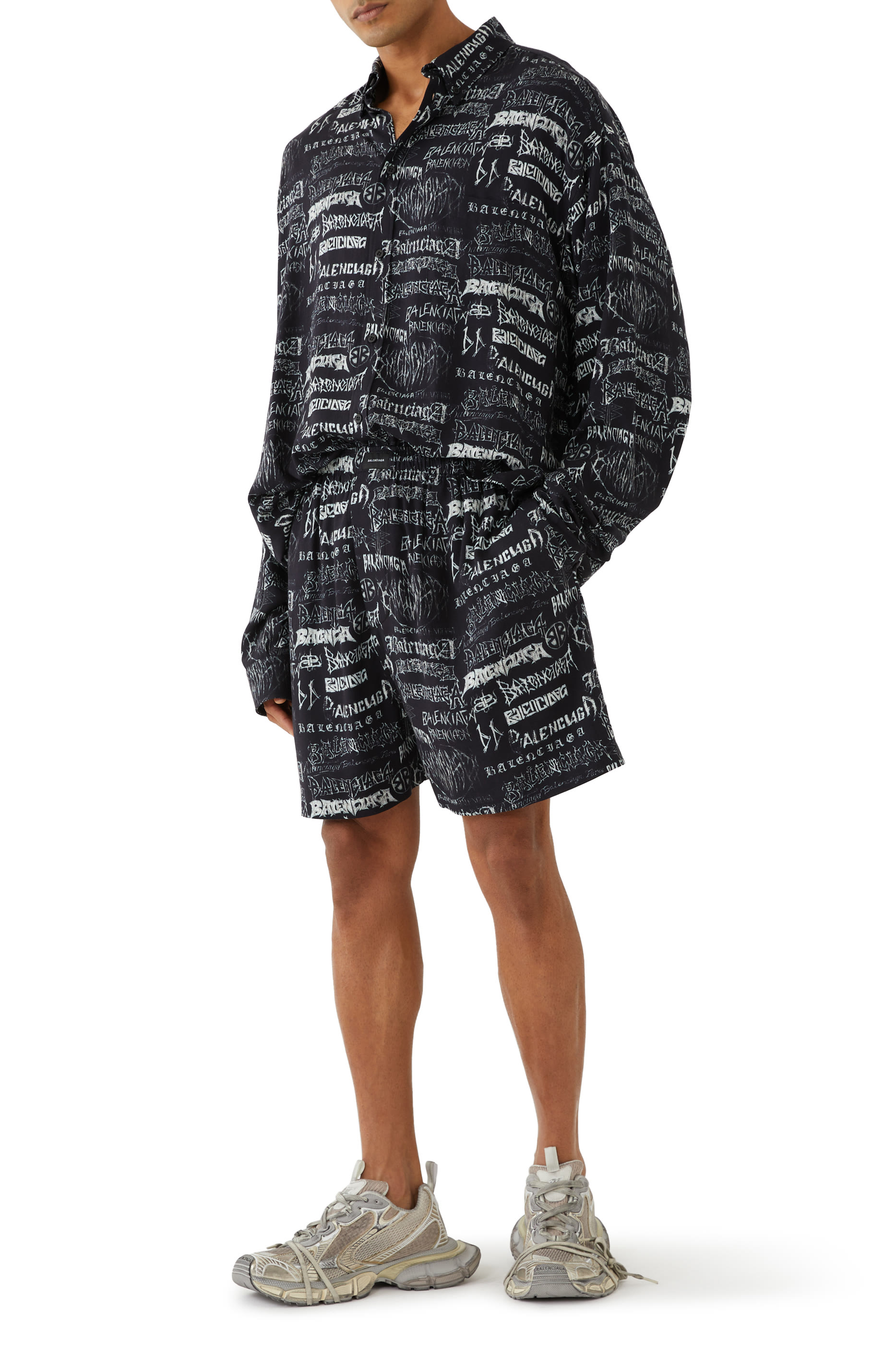 شورت بيجاما بشعار الماركة