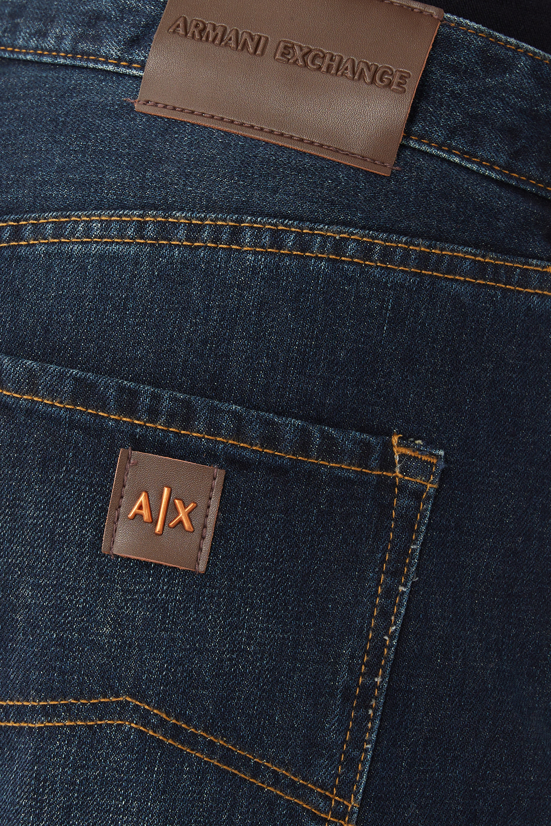 بنطال جينز بقصة مريحة دنيم