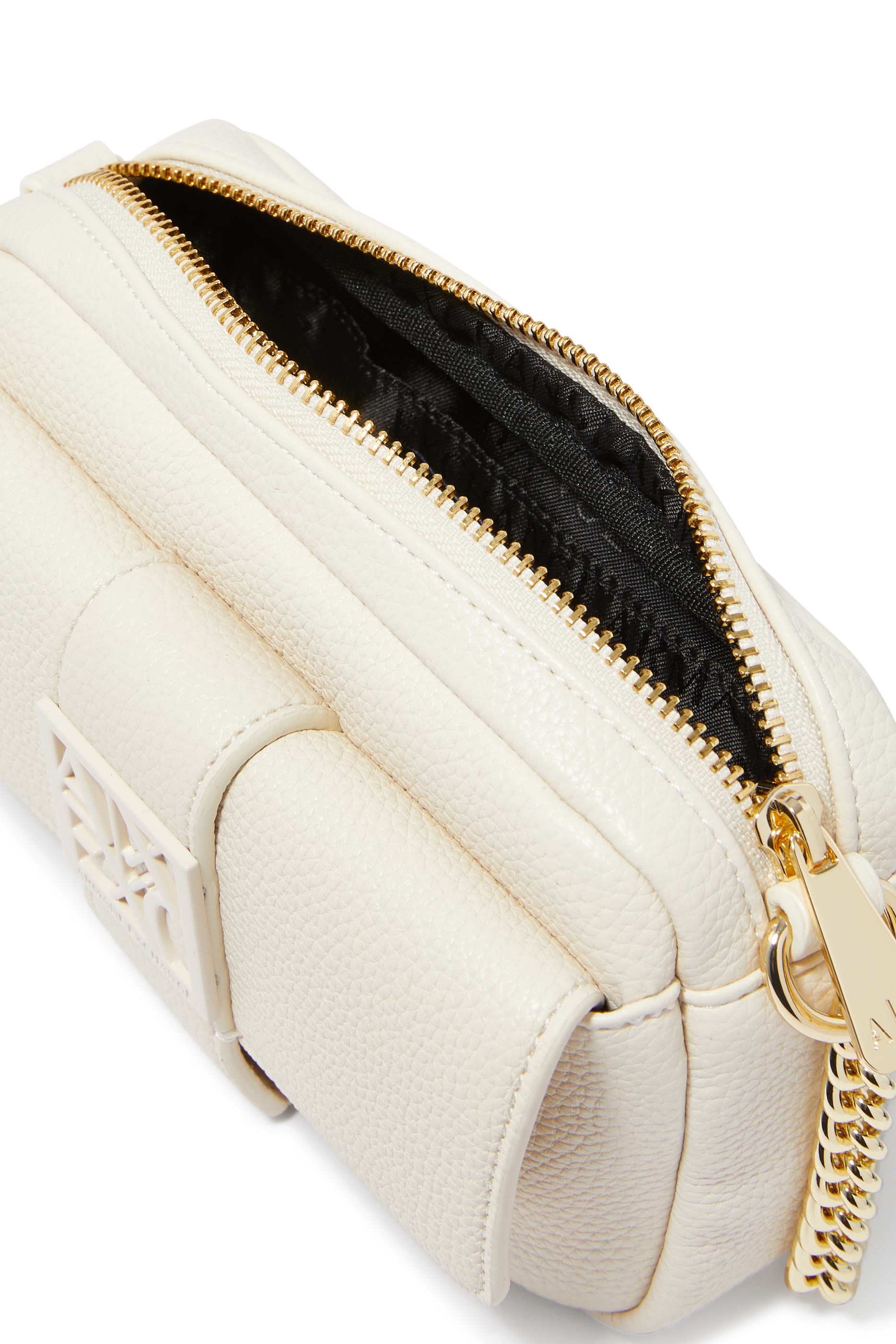 حقيبة بحمالة كتف سلسلة وحروف شعار الماركة