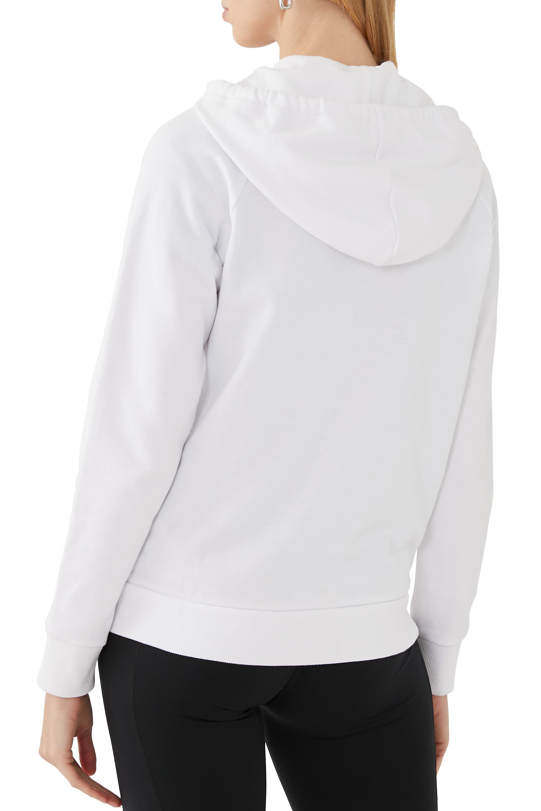 كنزة بغطاء رأس وسحّاب بشعار الماركة