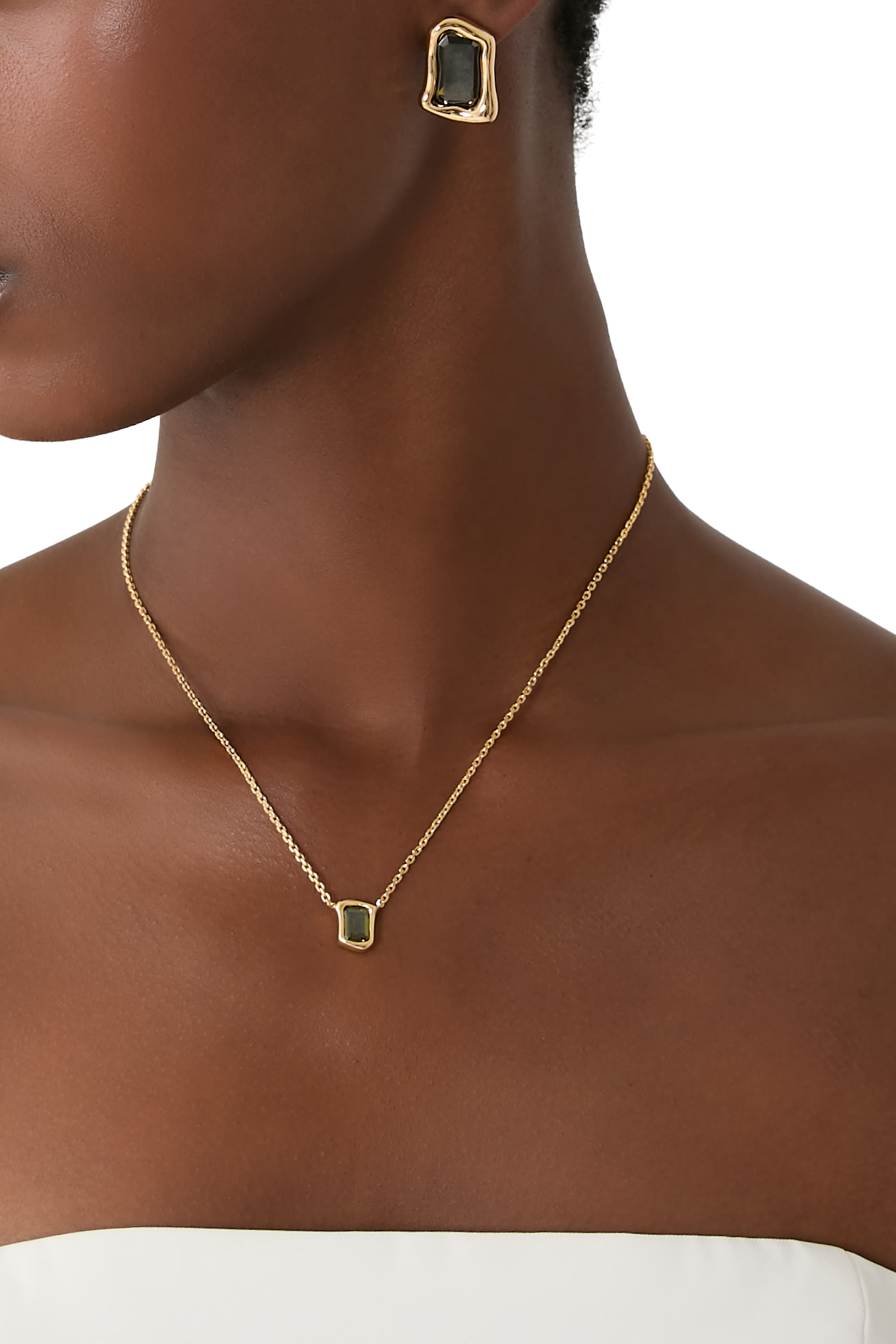 قلادة مولدن بدلاية بحجر زجاجي