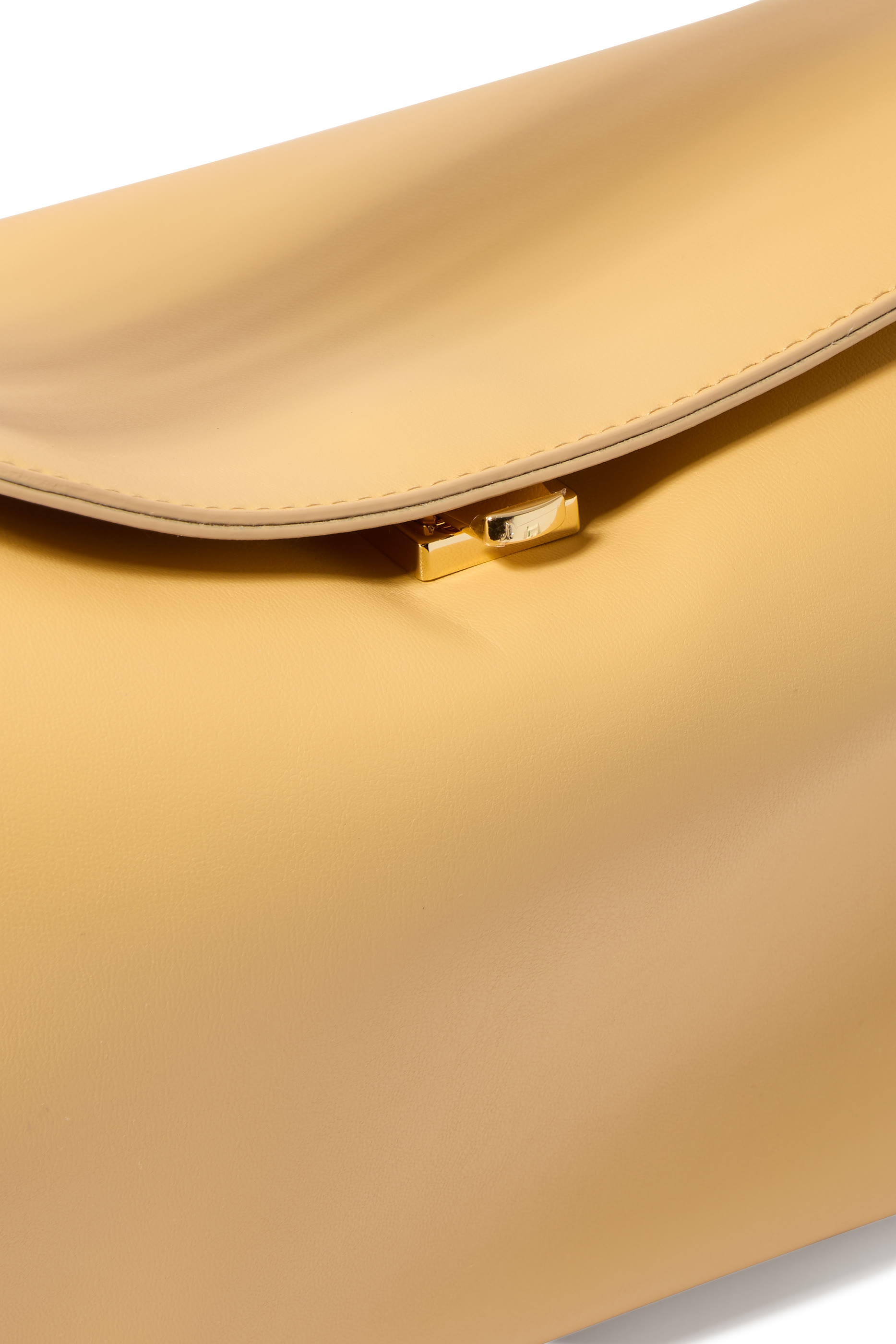 حقيبة يودورا