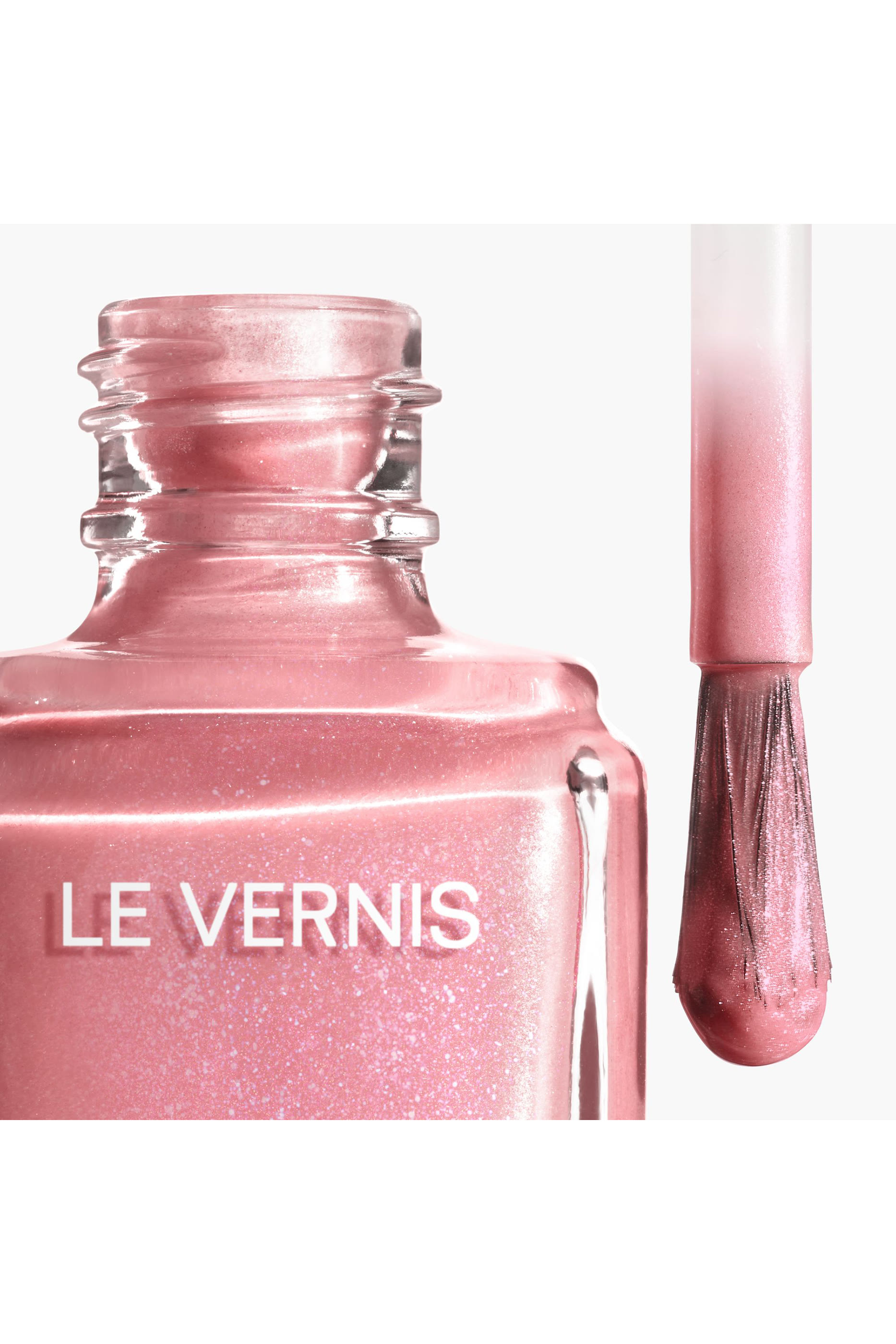 طلاء أظافر Chanel LE VERNIS