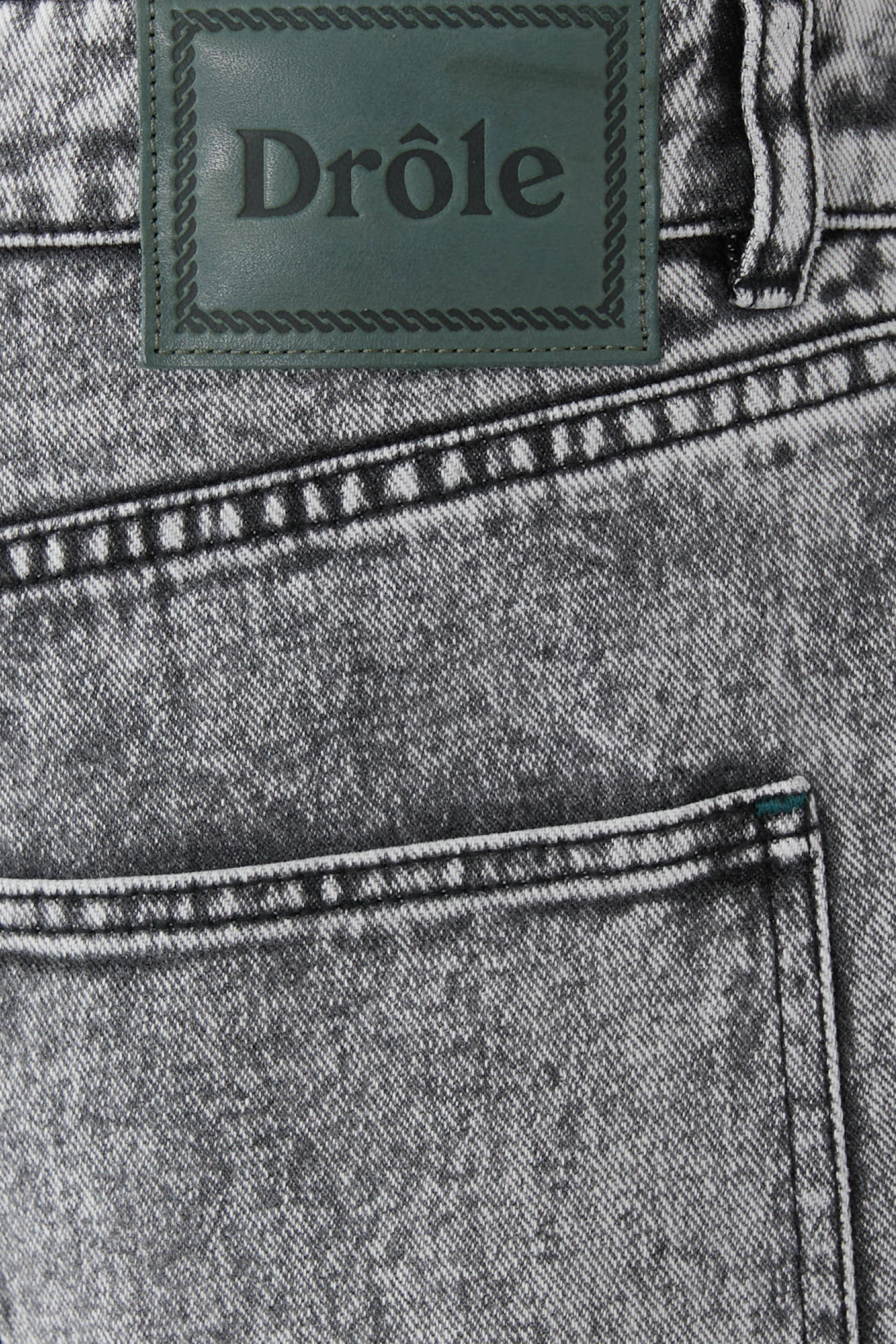 بنطال لو جان جريس ديلاف