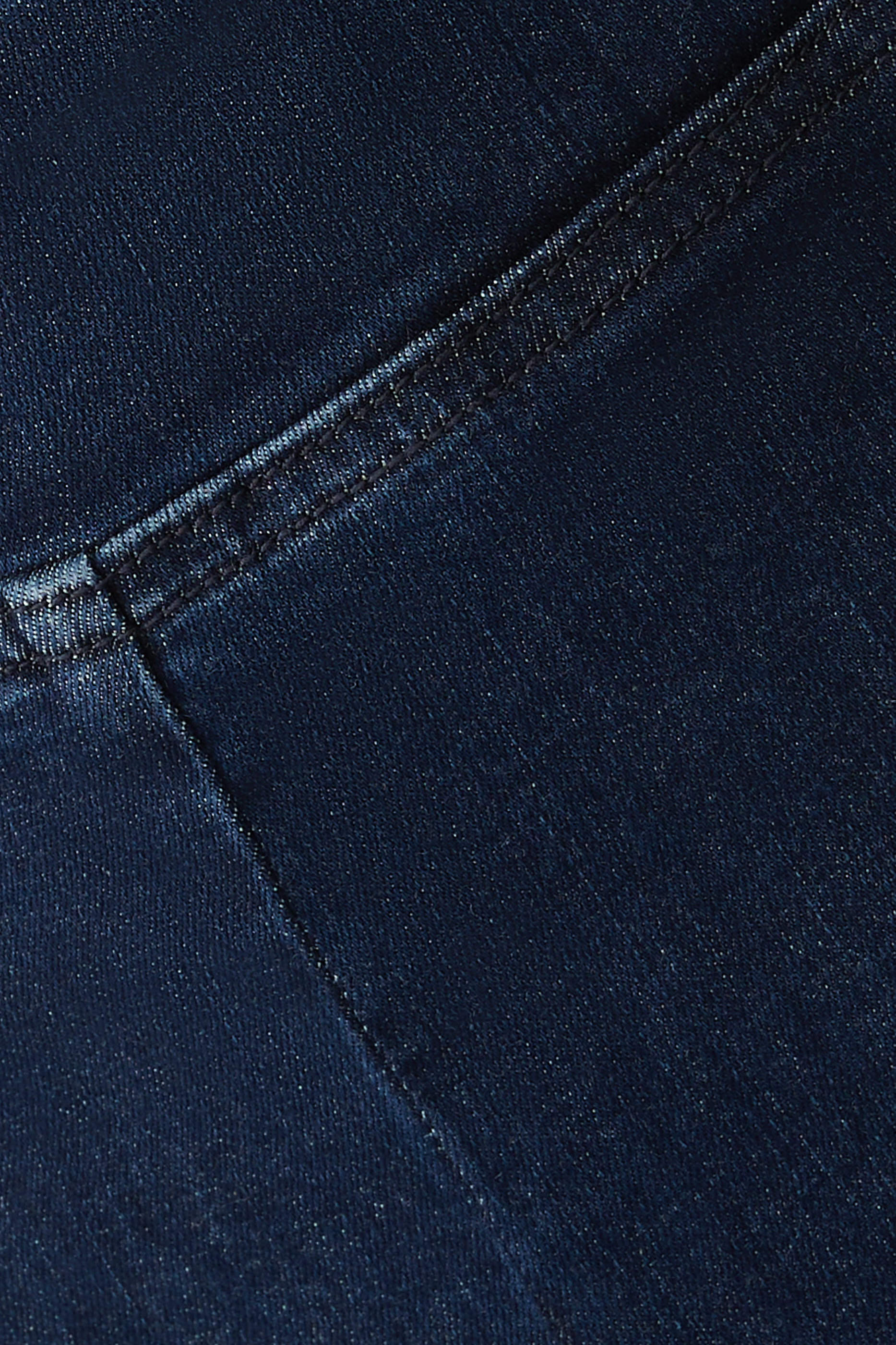 بنطال جينز جيتست بحافة واسعة