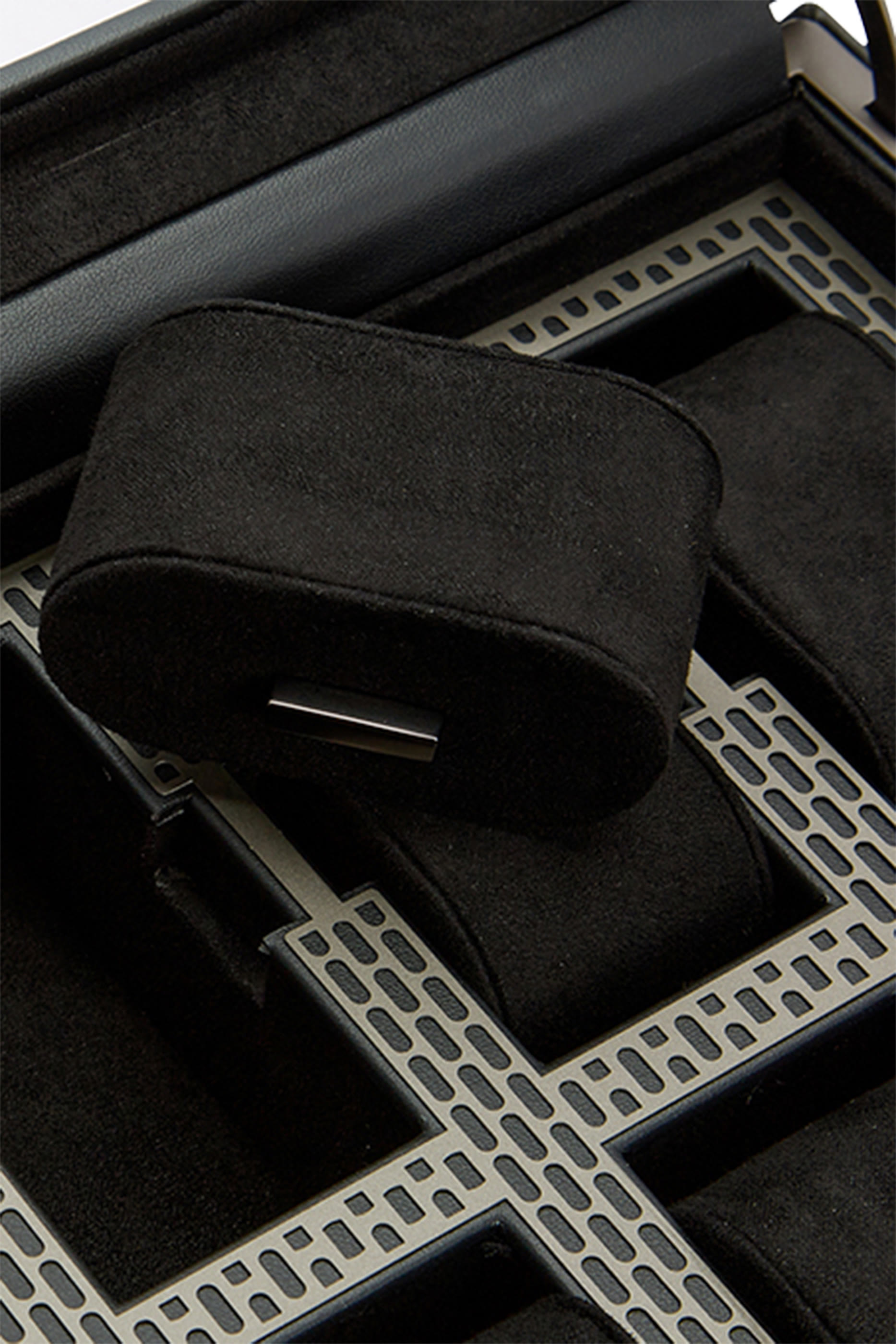 علبة أكسيس لتخزين 10 ساعات