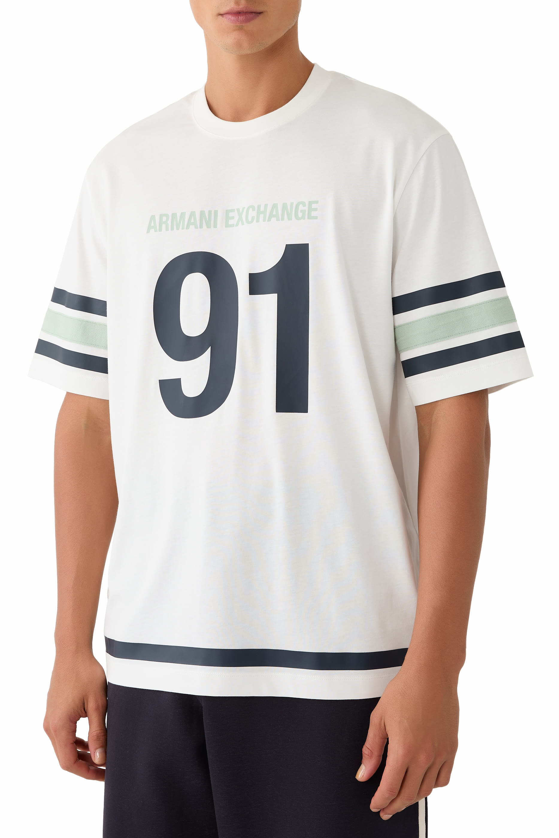 تيشيرت مارينا 91 بأكمام قصيرة وشعار الماركة