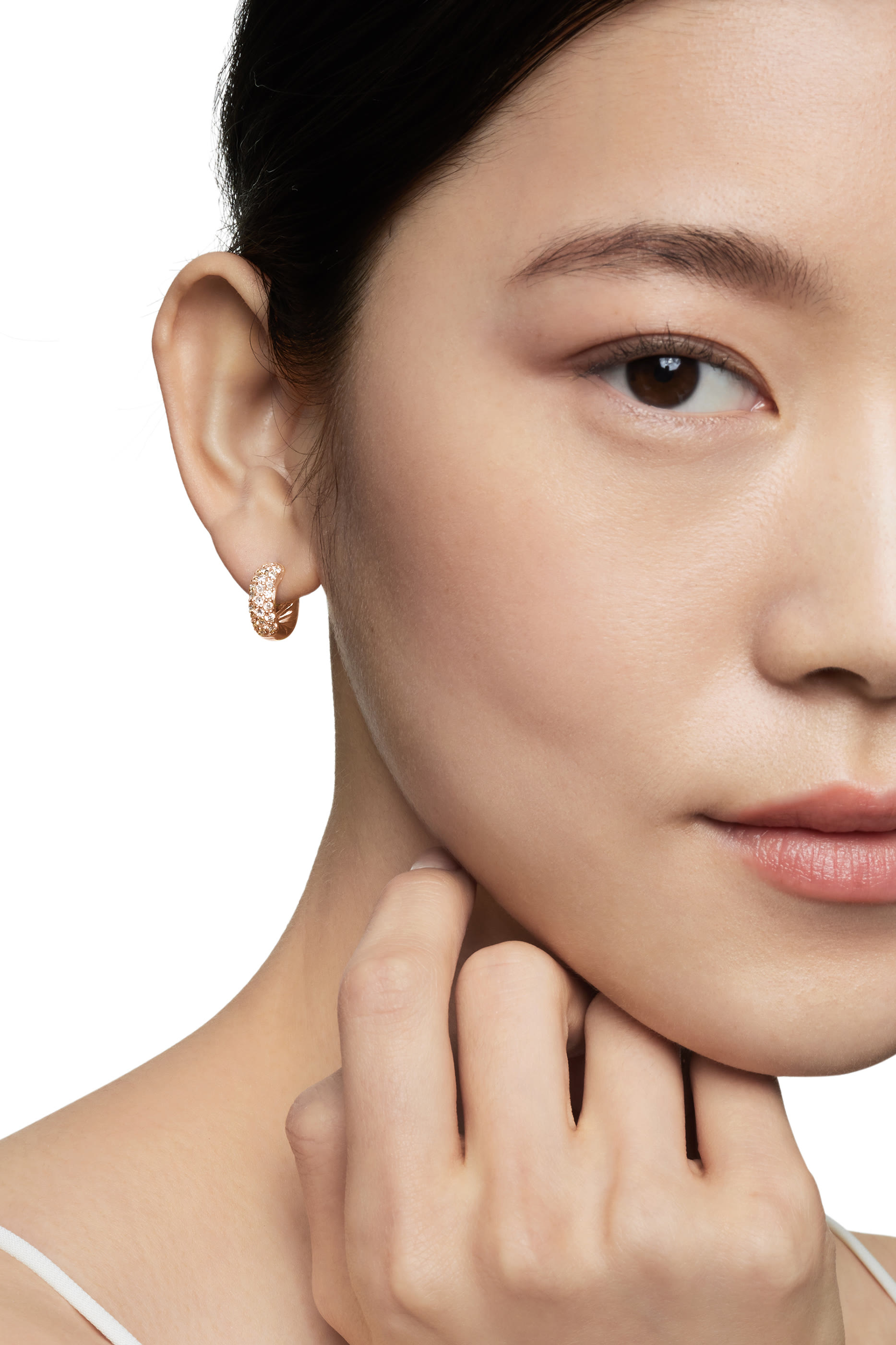 أقراط دي واي ميرسر صغيرة مستديرة مرصعة بالماس ذهب وردي عيار 18