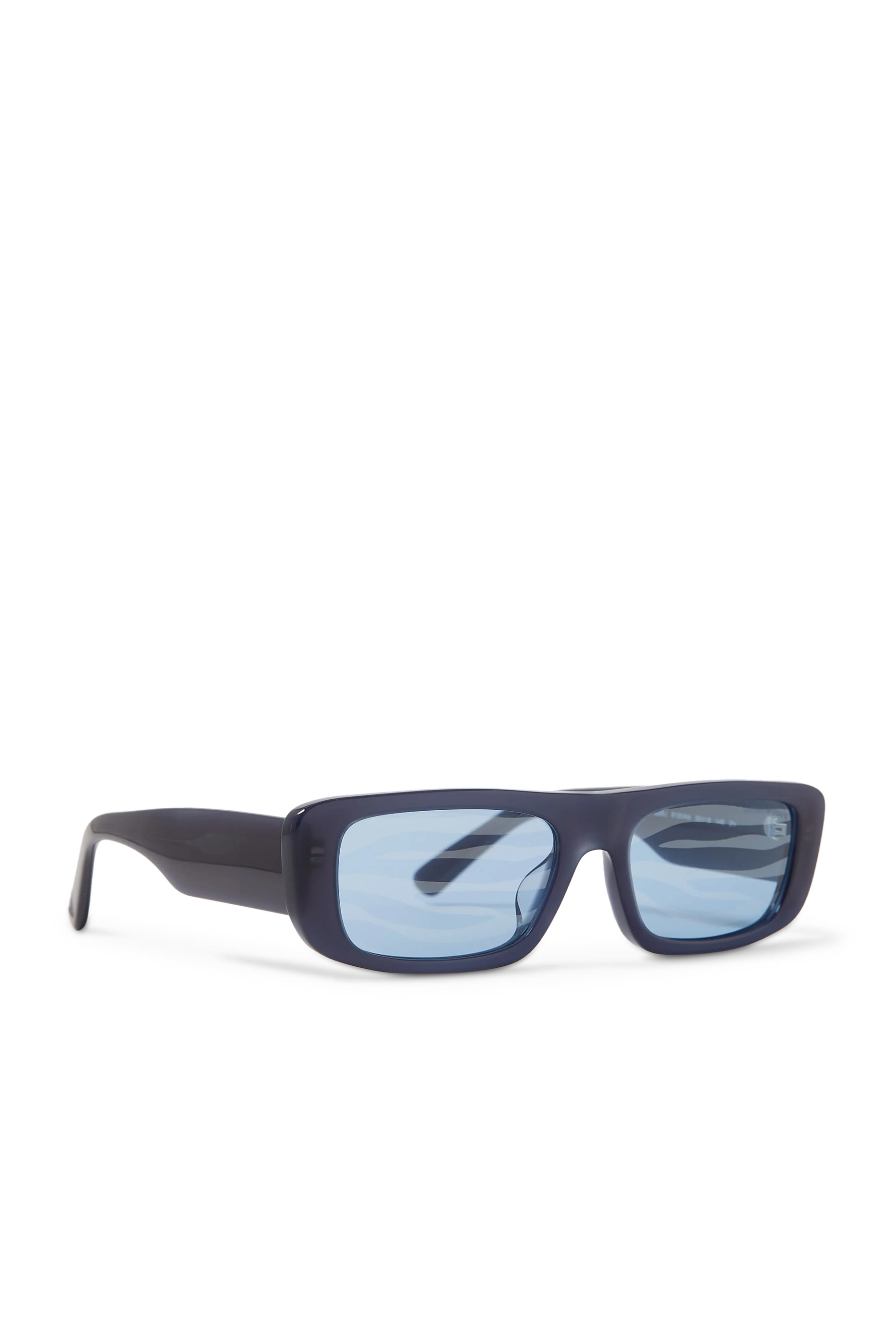 نظارة شمسية بإطار مستطيل ونقشة جلد الفهد