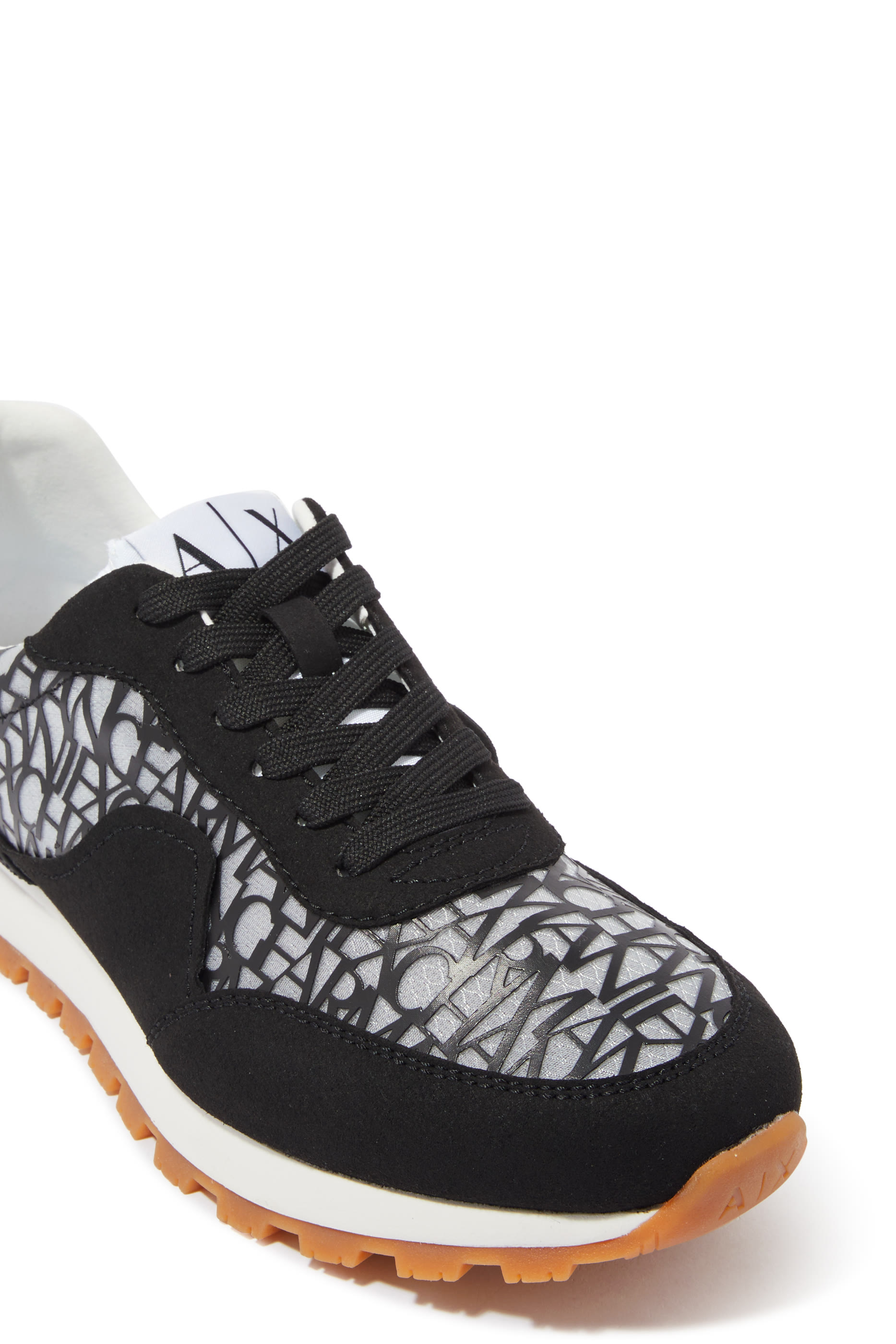 سنيكرز دروب بشعار الماركة