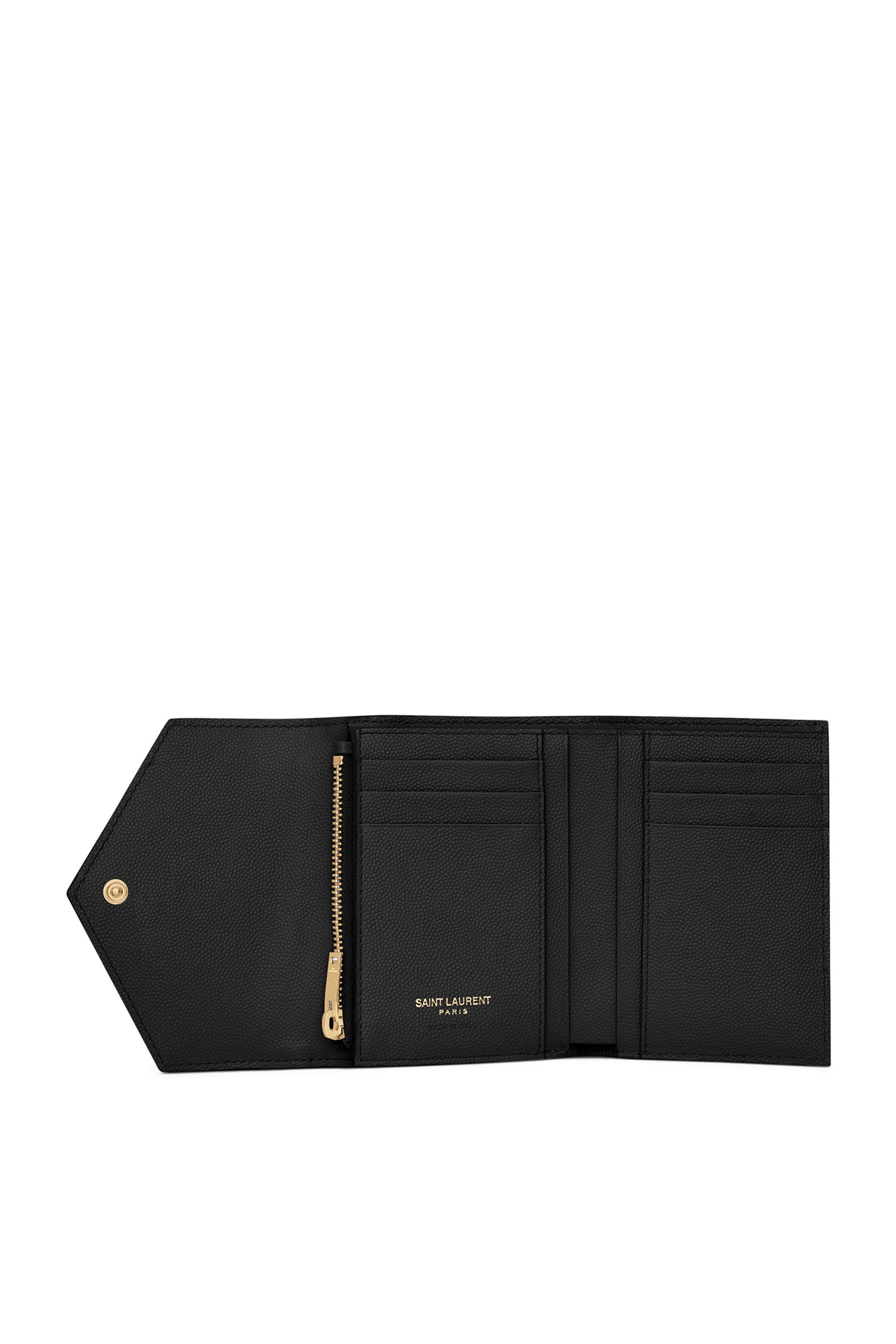 محفظة كاساندر ثلاثية الطي بحجم صغير مبطن جلد بارز الملمس