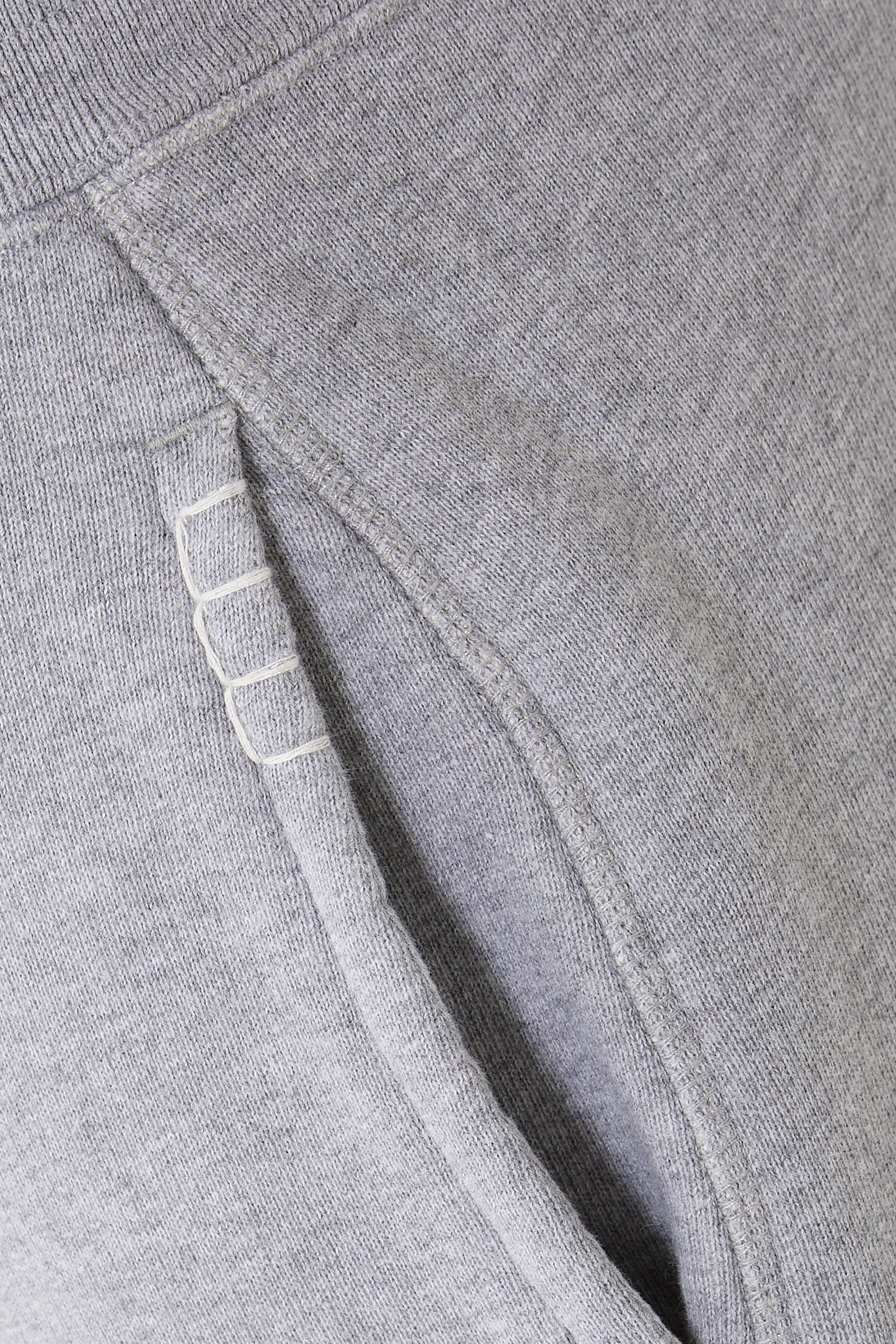 بنطال رياضي بأساور كاحل