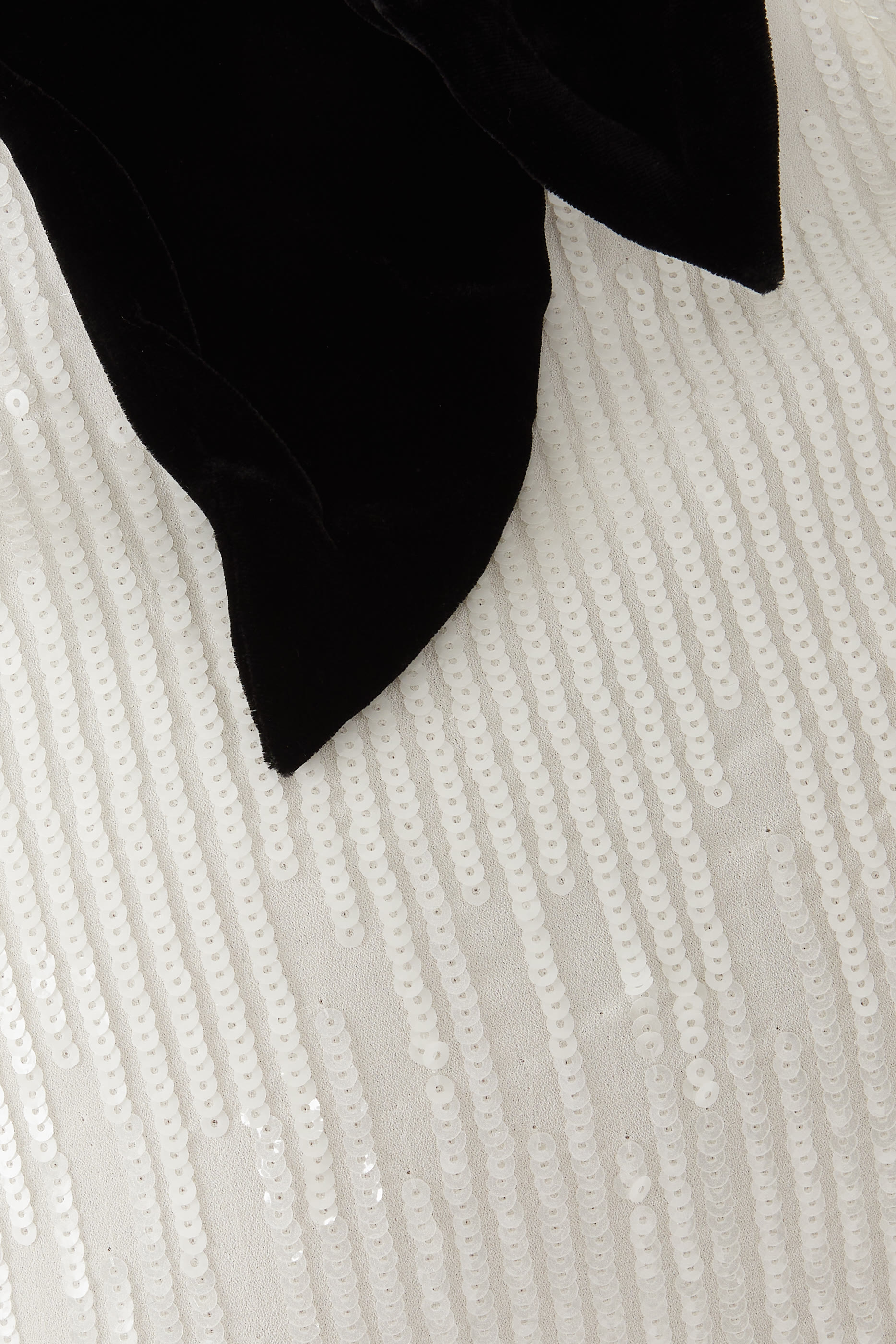 فستان لارا قصير مطرز بالترتر