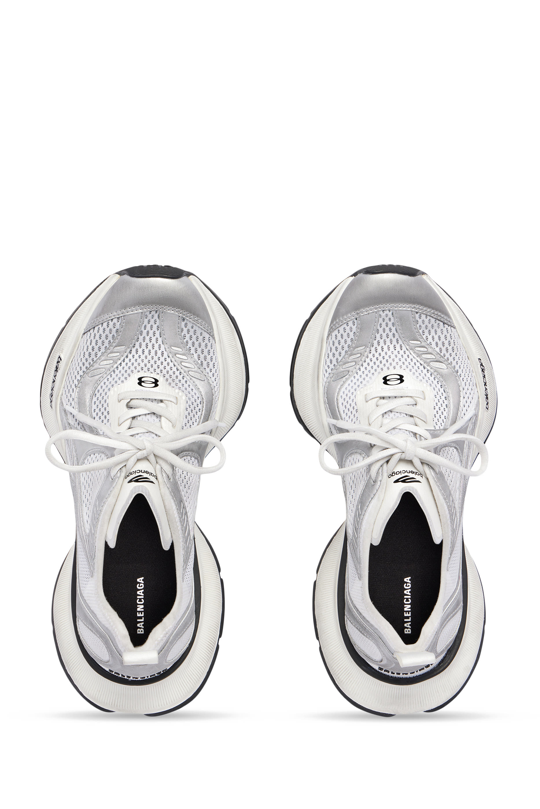 سنيكرز سيركت