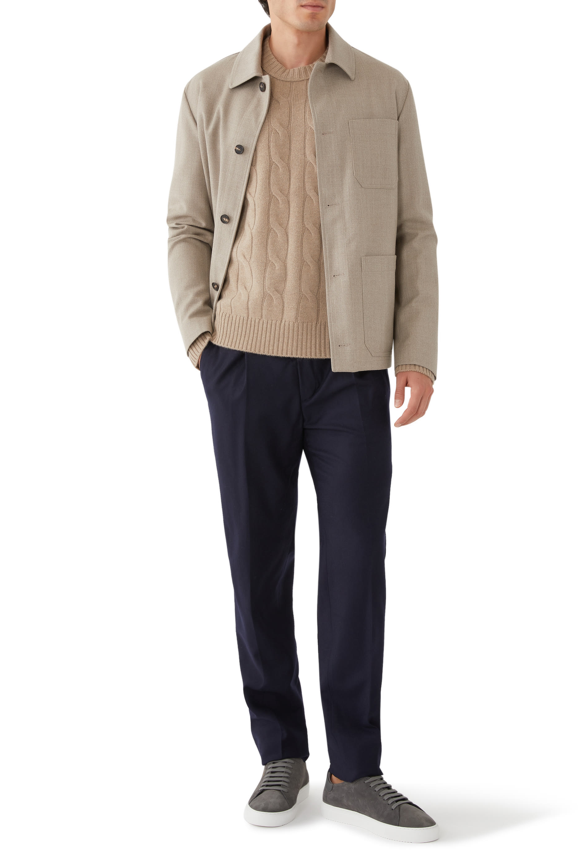 بلوزة بأكمام طويلة