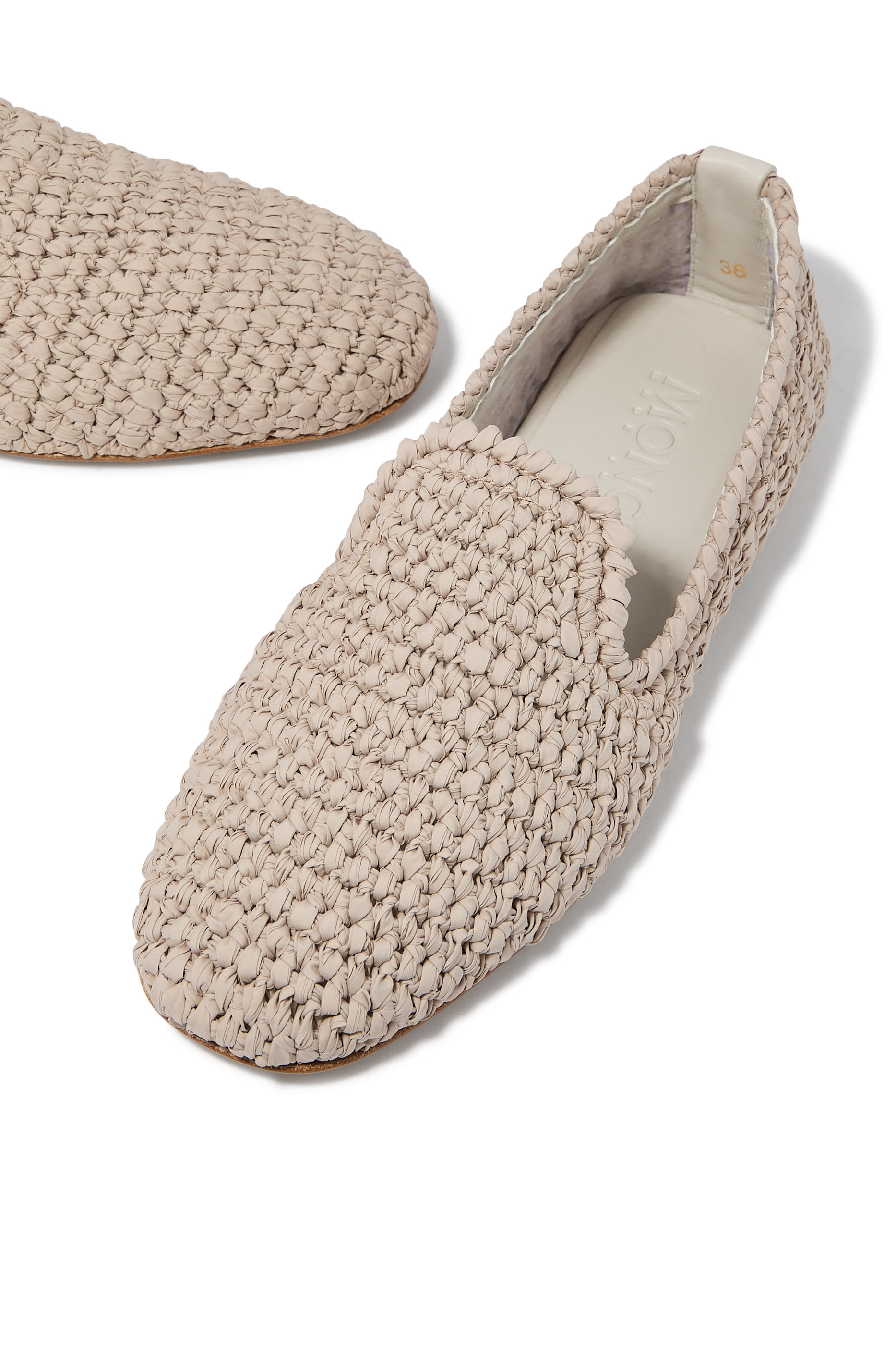 حذاء سهل الارتداء منسوج جلد