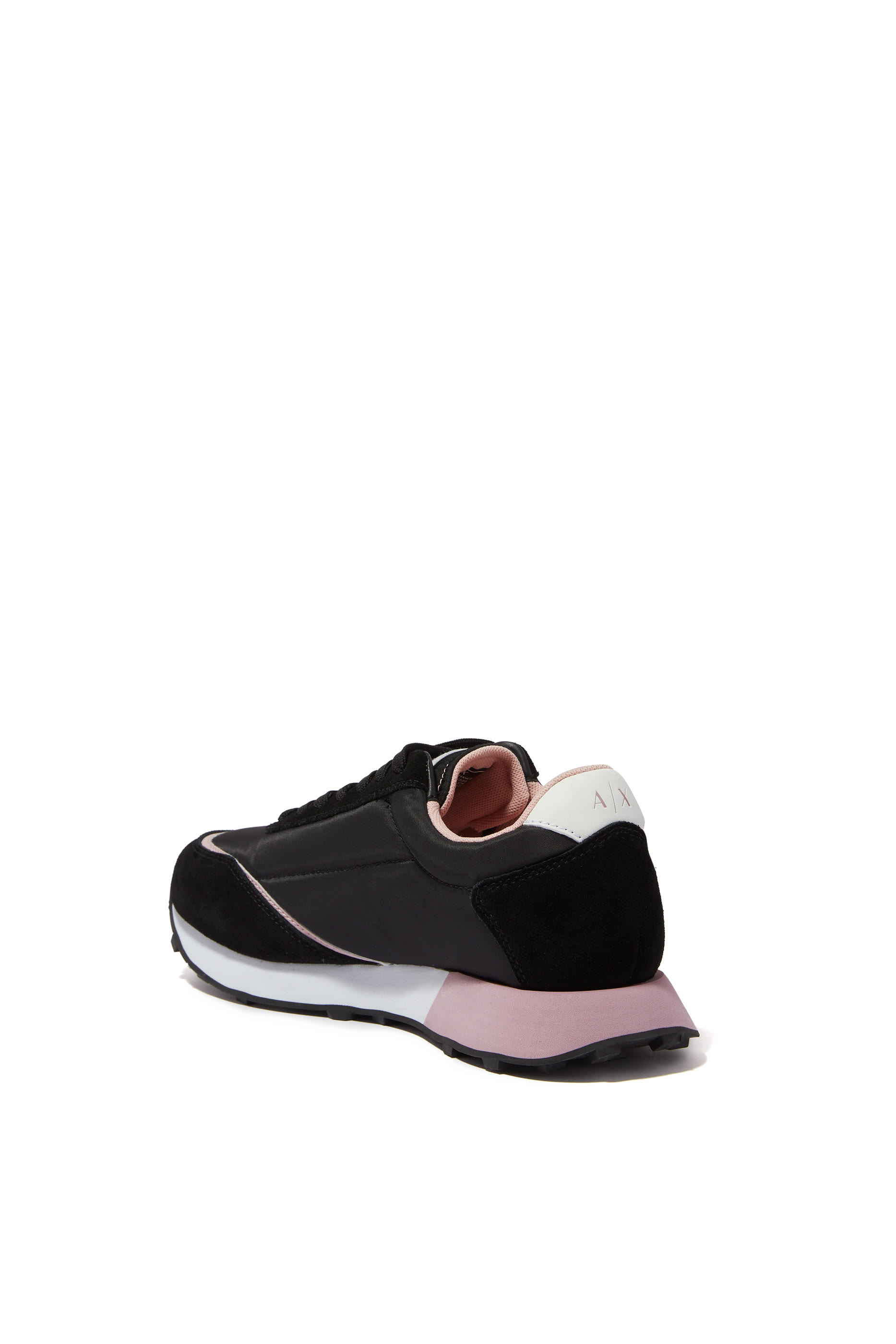 سنيكرز جلد صناعي بشعار الماركة