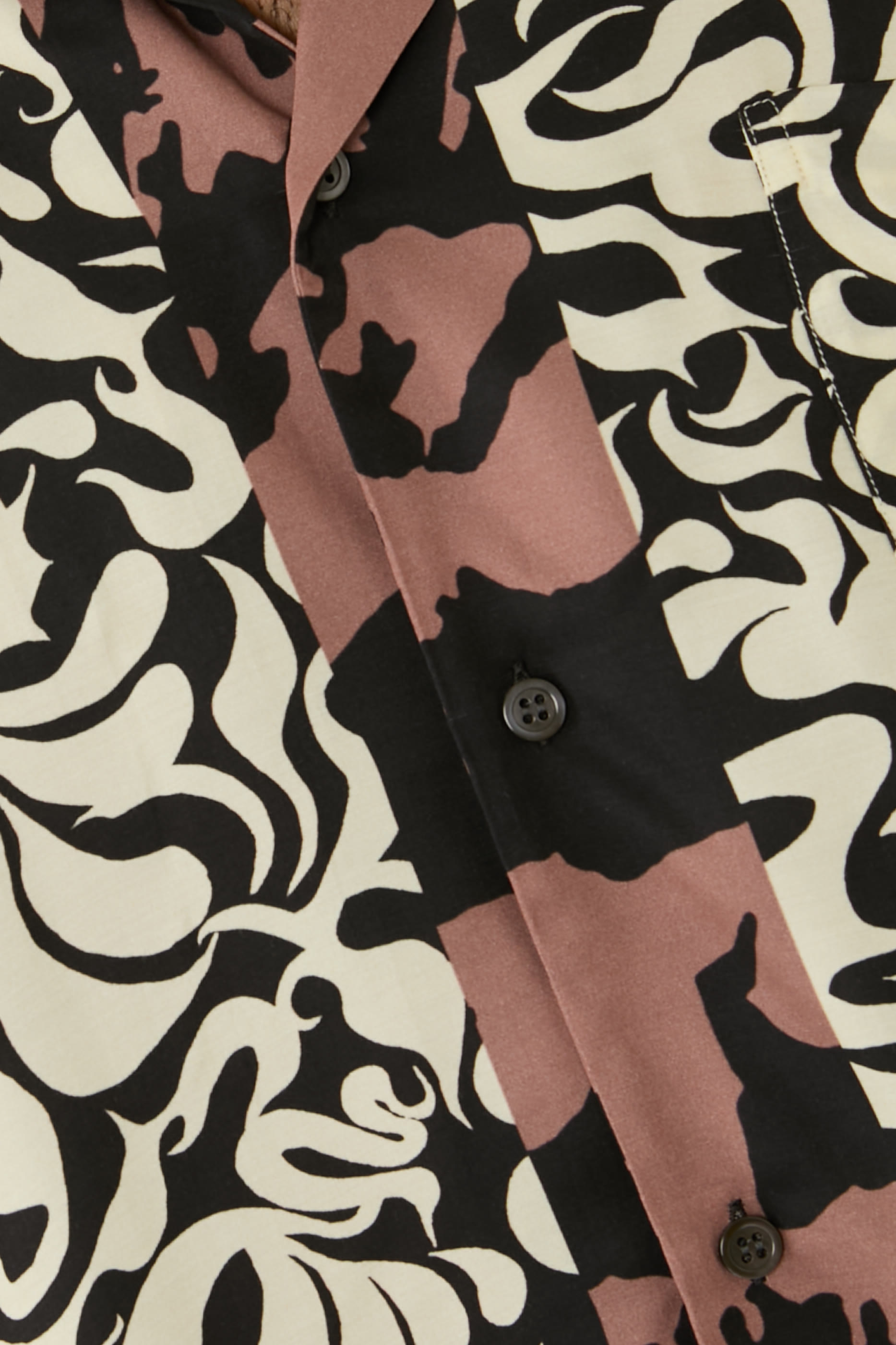 قميص كارلتون