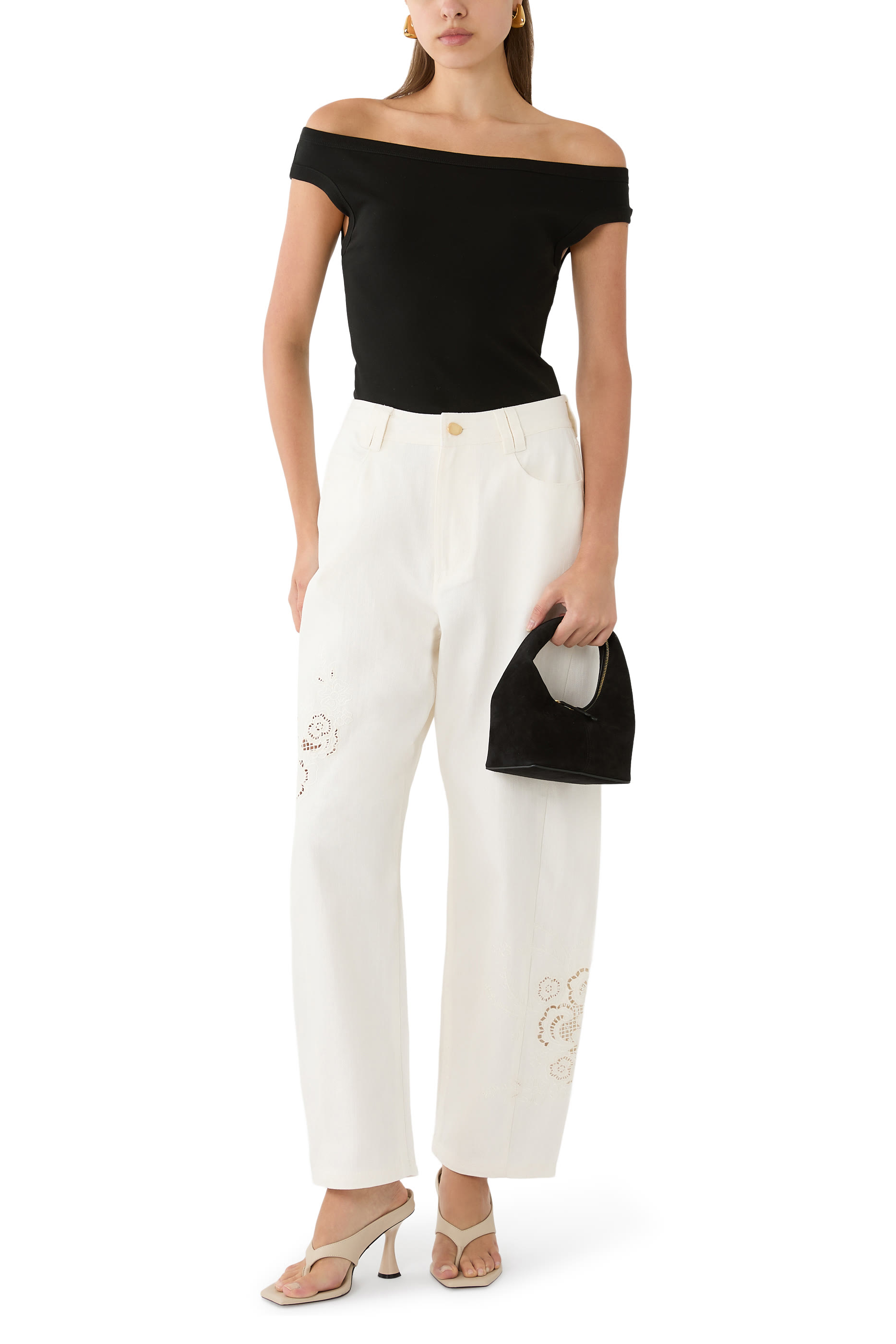 بنطال هالو بتطريز