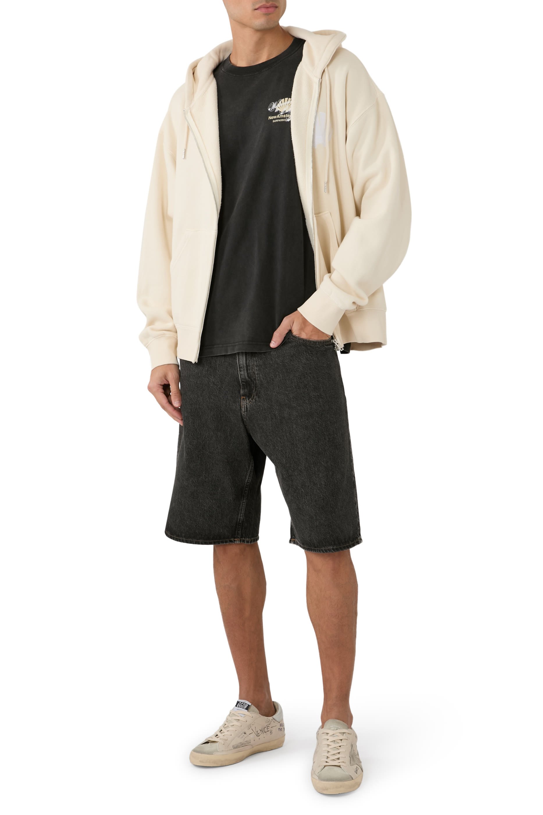 تيشيرت بطبعة ويلكام تو بالم بيتش