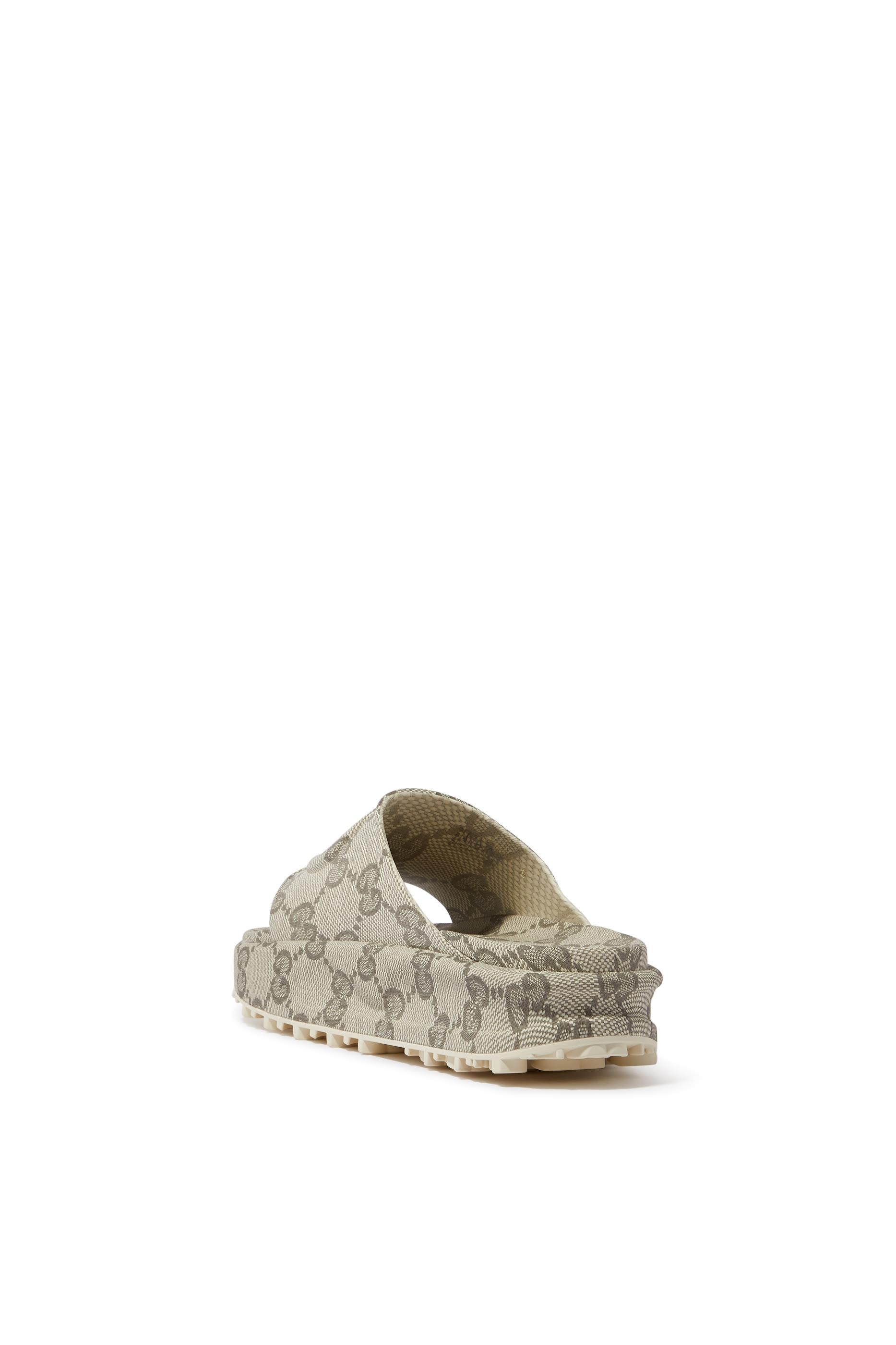 حذاء مفتوح بشعار حروف الماركة بتصميم متداخل