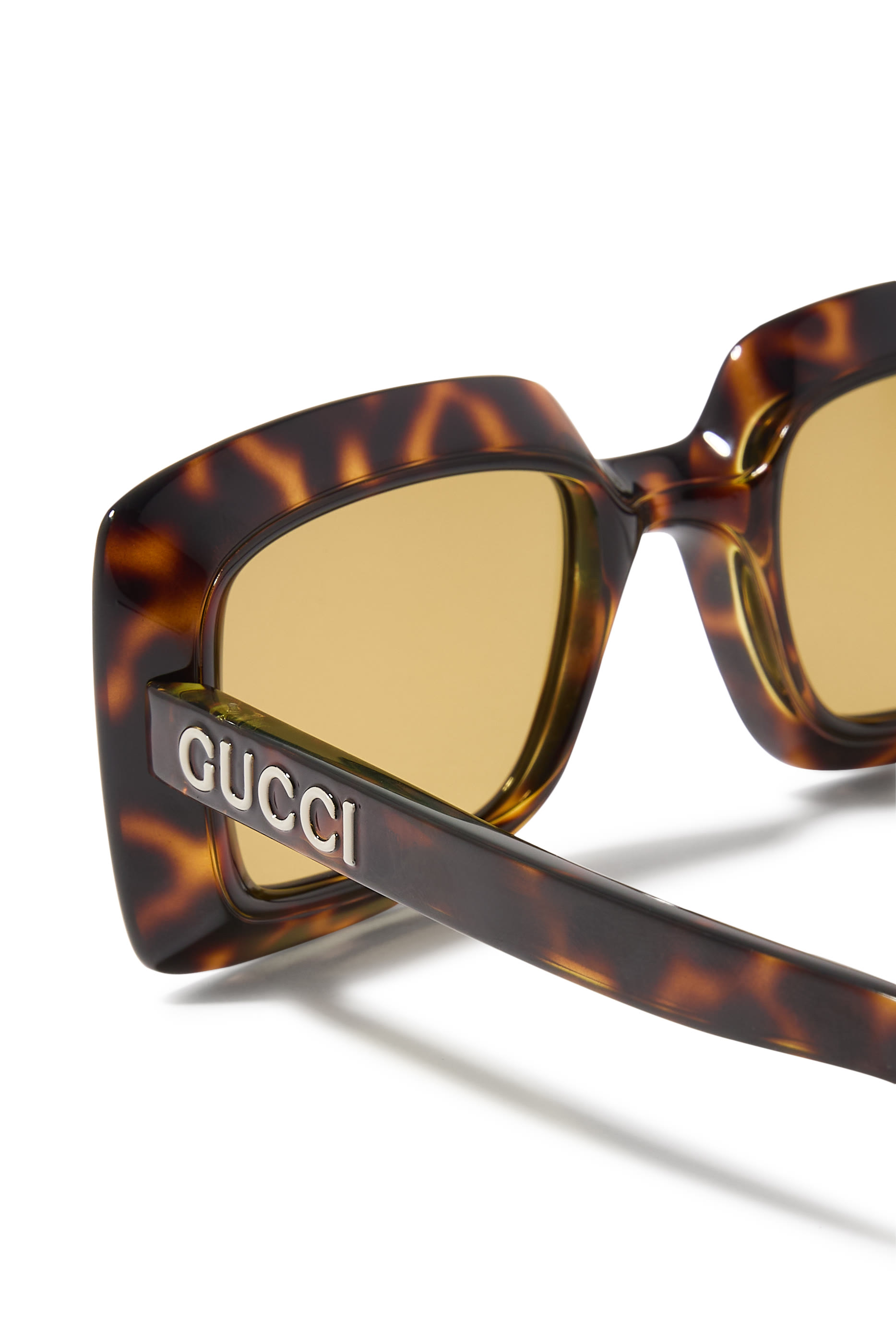 نظارة شمسية بإطار مربع