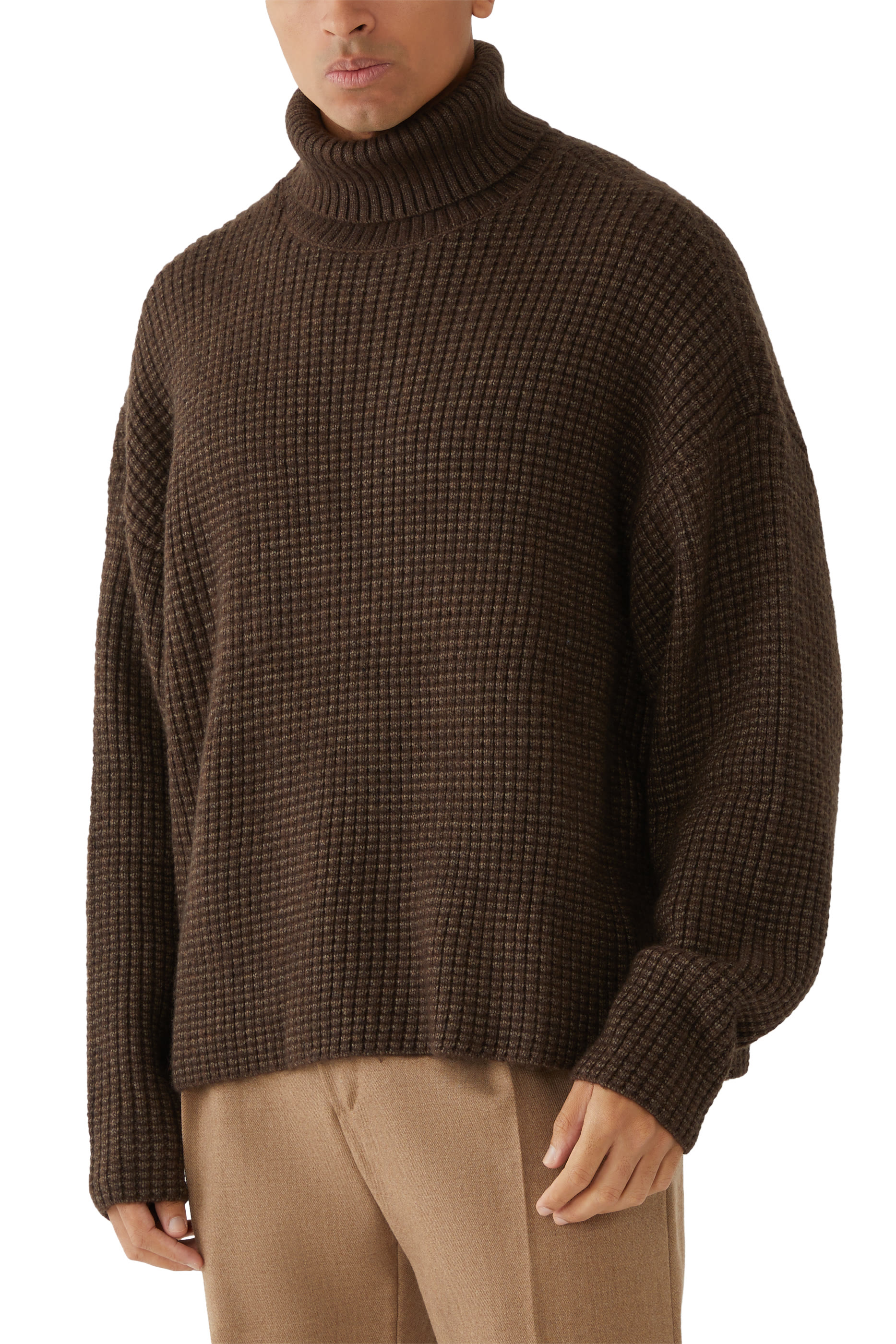 سترة بياقة عالية نسيج متشابك ثقيل