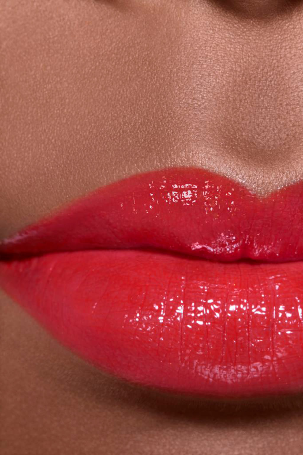 أحمر شفاه ROUGE COCO FLASH Colour, Shine, Intensity In A Flash