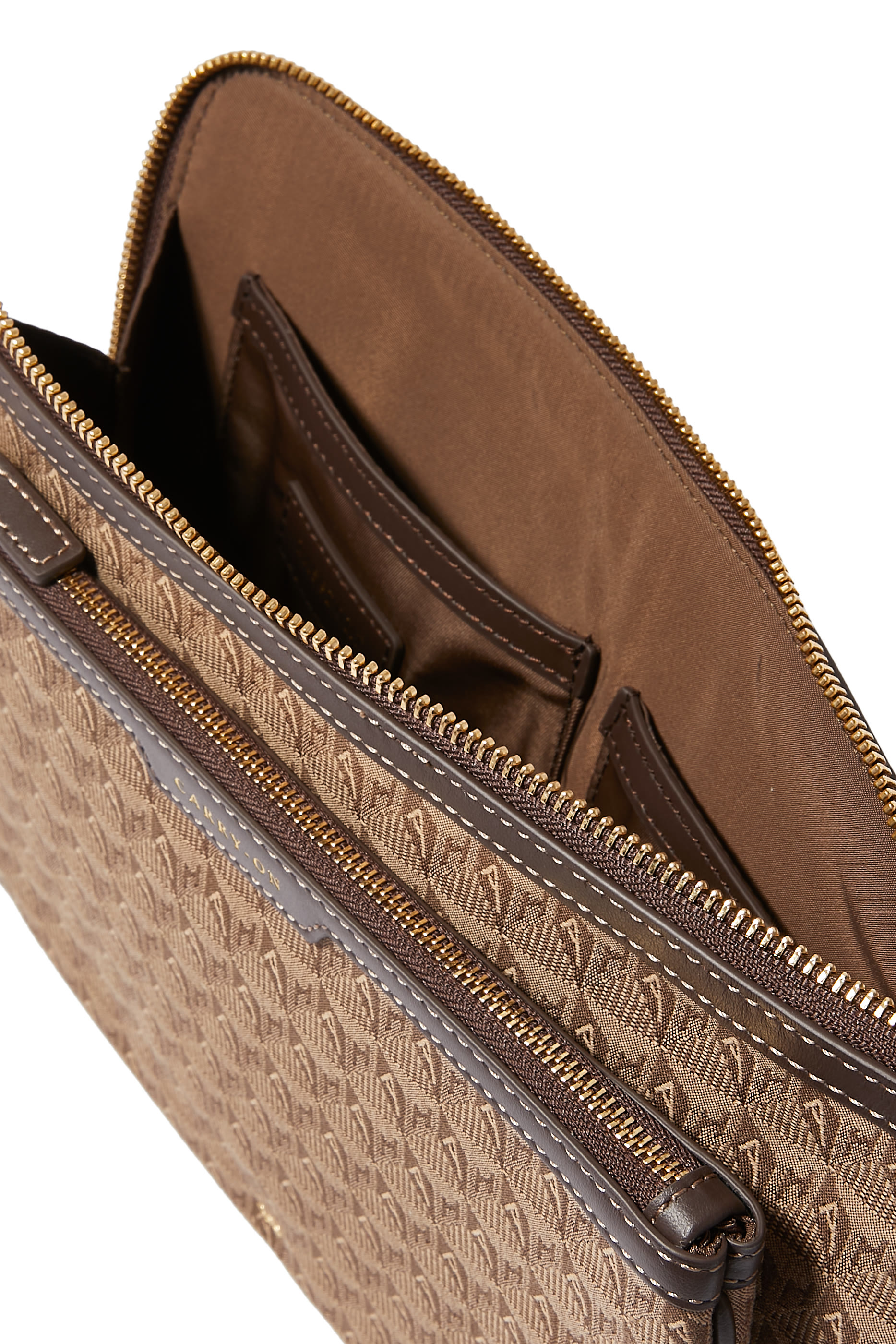 حقيبة صغيرة جورني ايسنشالز جاكار