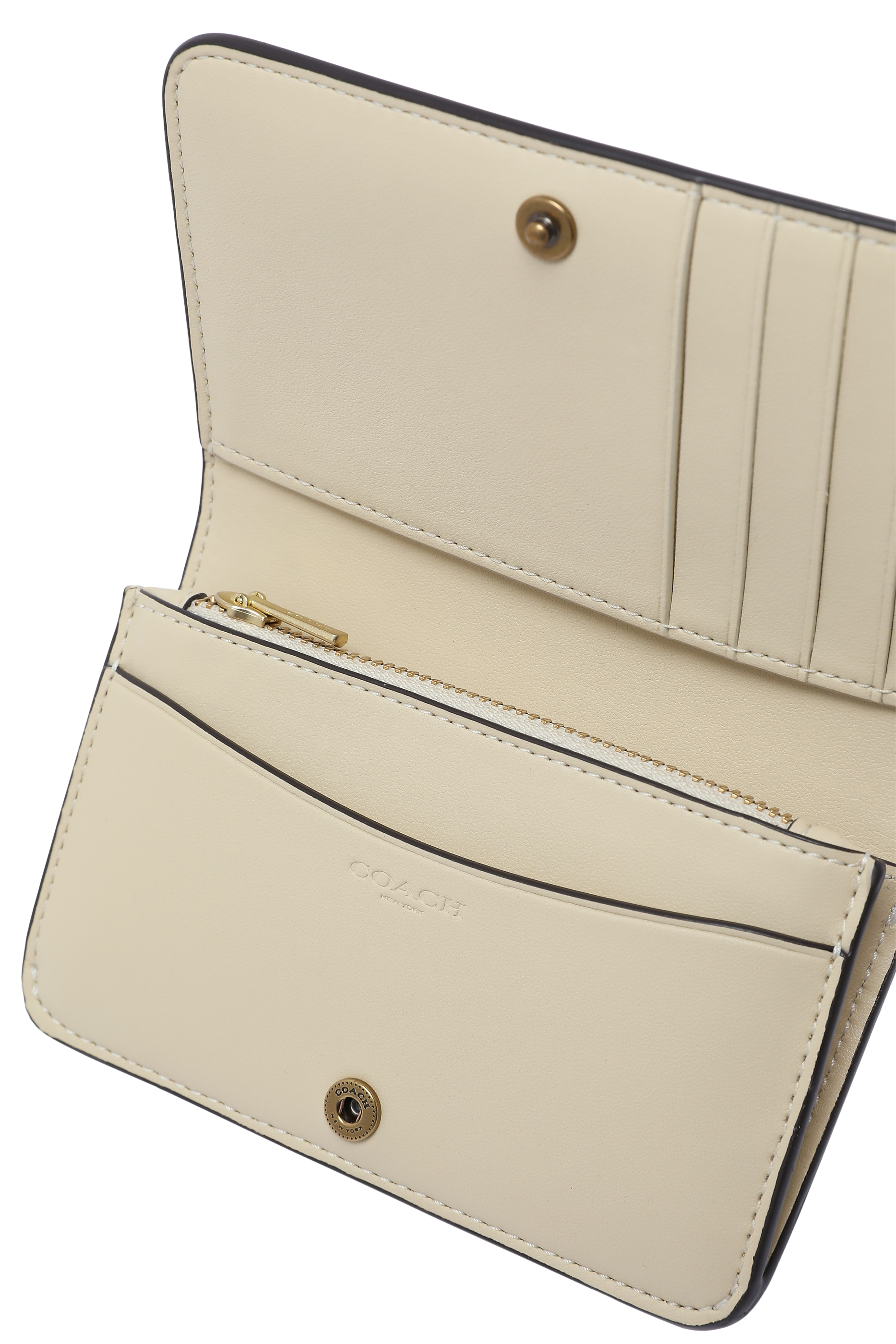 حافظة بطاقات اسنشال بتصميم رفيع