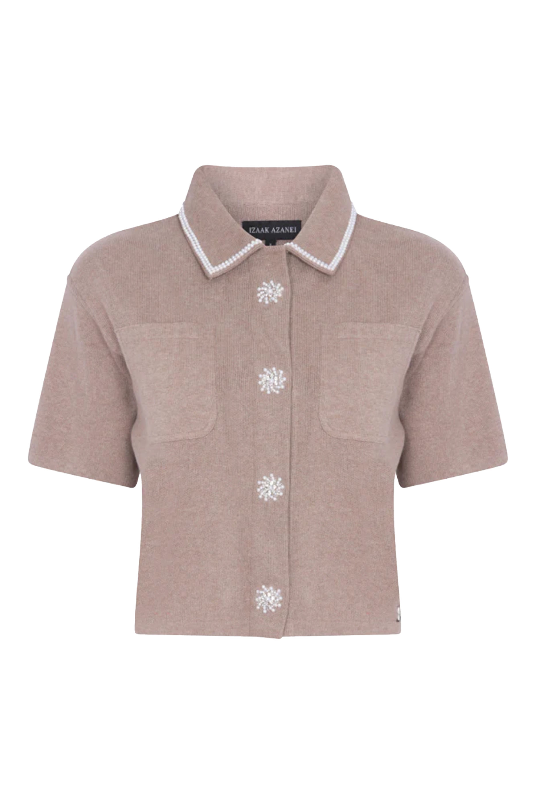 قميص بأكمام قصيرة وجيوب وتطريزات