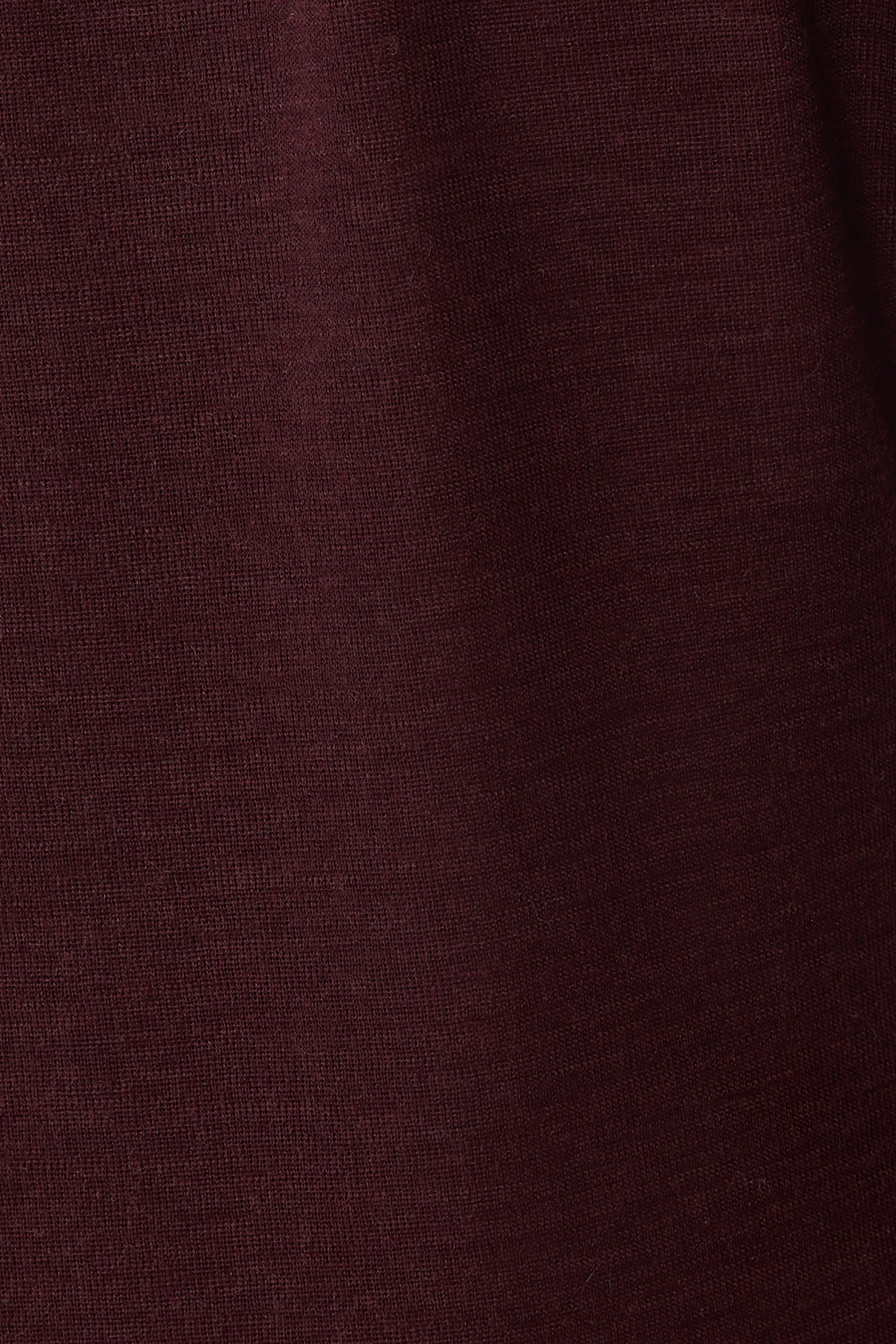 تيشيرت بأكمام بطول الكوع مزينة بحواف ساتان