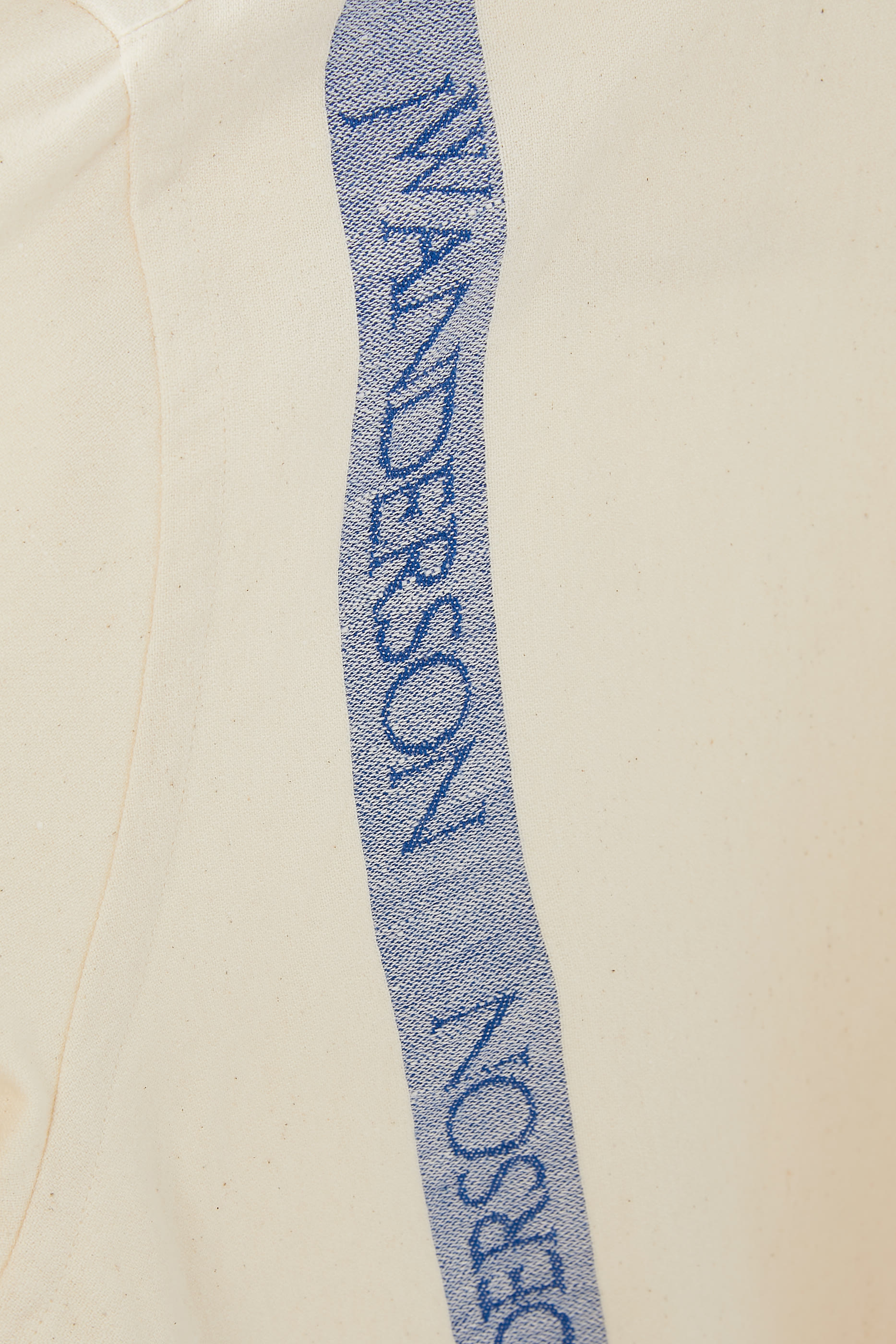 قميص تي تاول