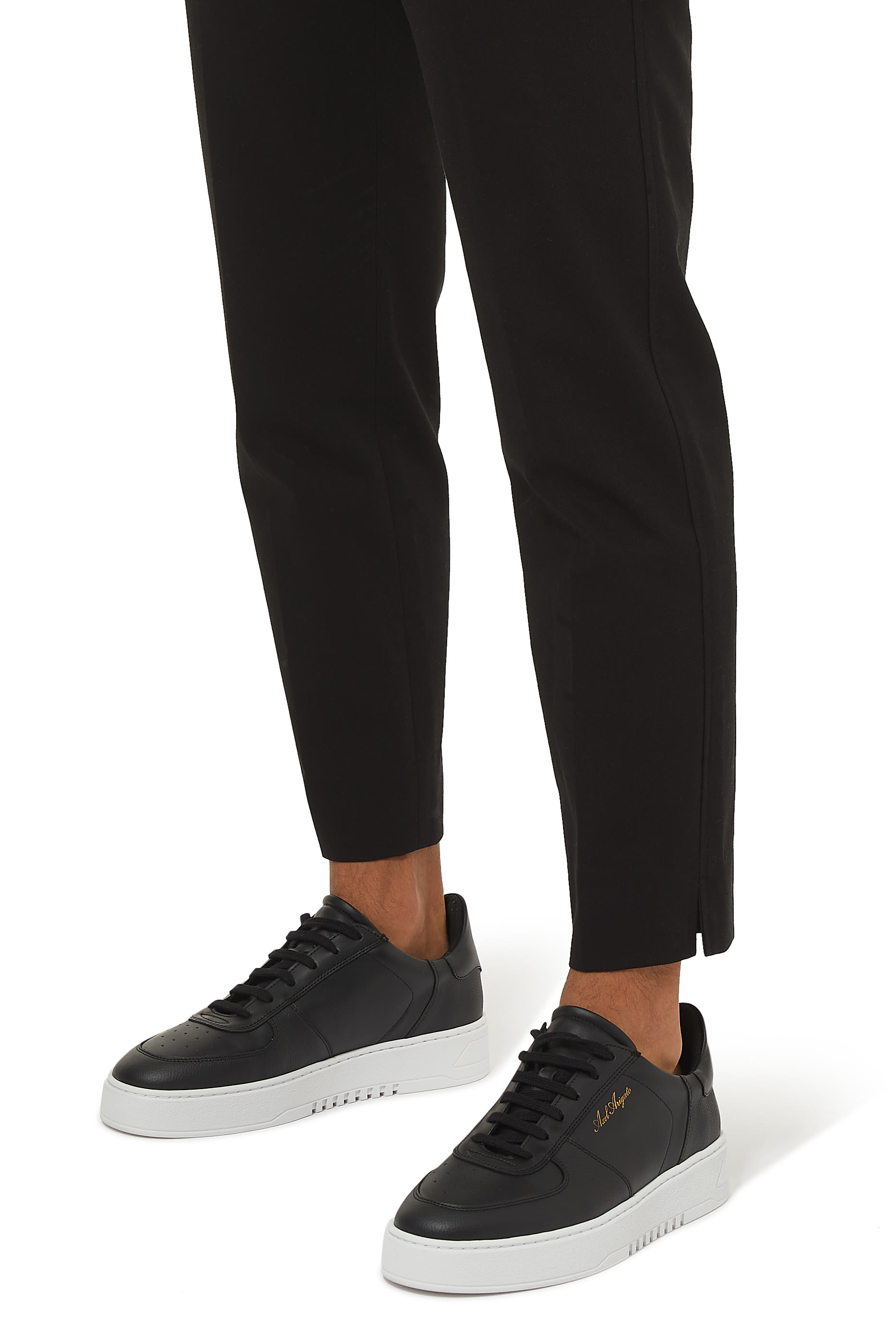 سنيكرز أوربت جلد