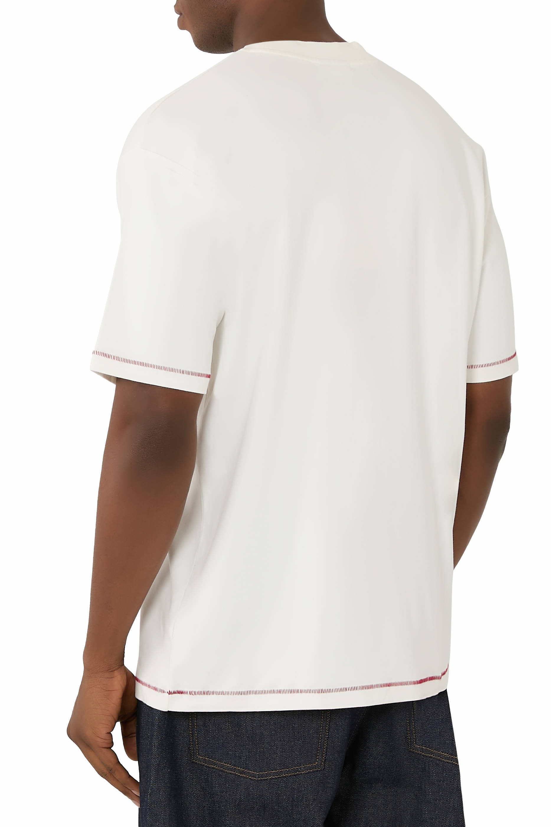 تيشيرت بشعار الماركة