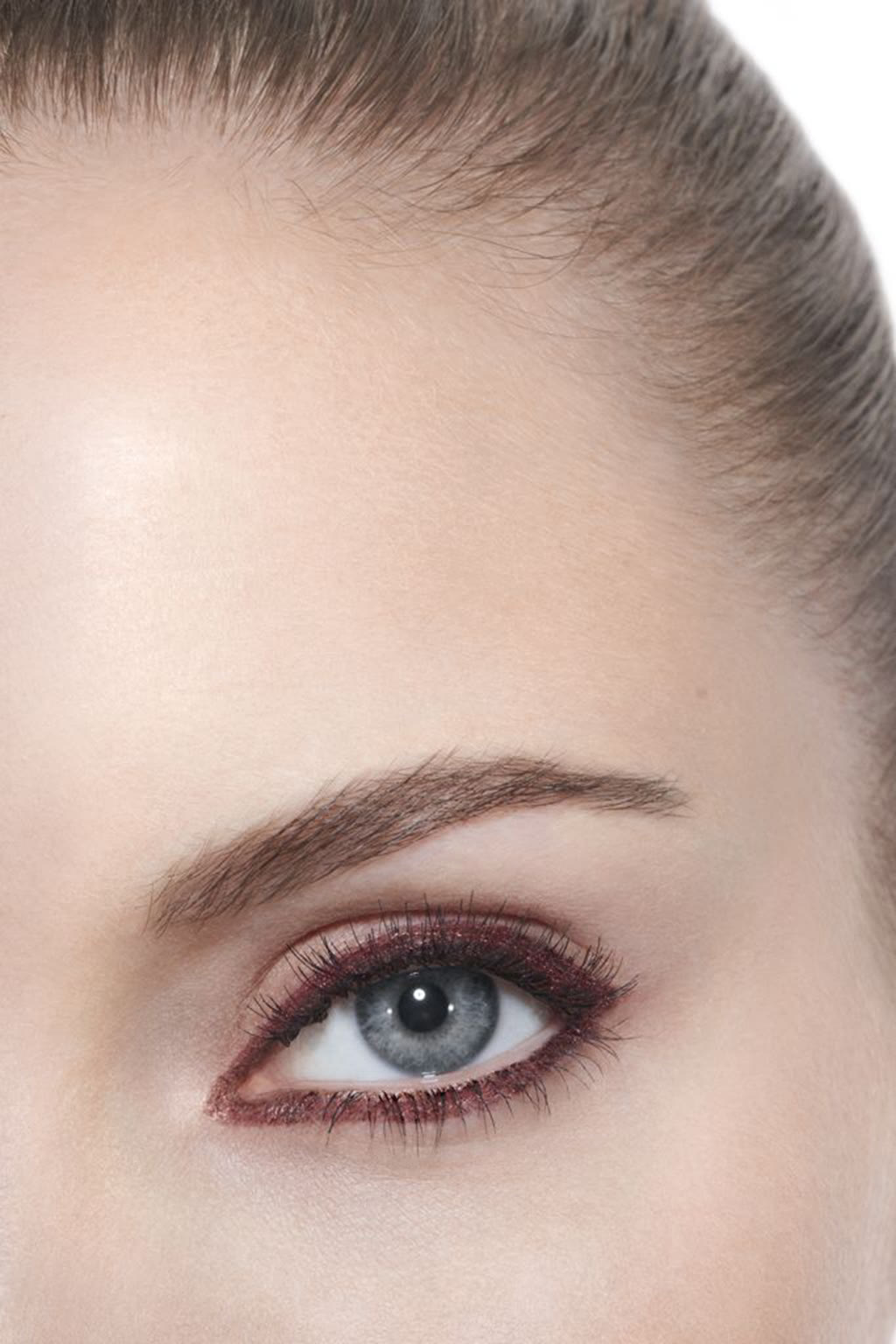 قلم ذو ثبات طويل لتحديد محيط العينين ورسمه STYLO YEUX WATERPROOF