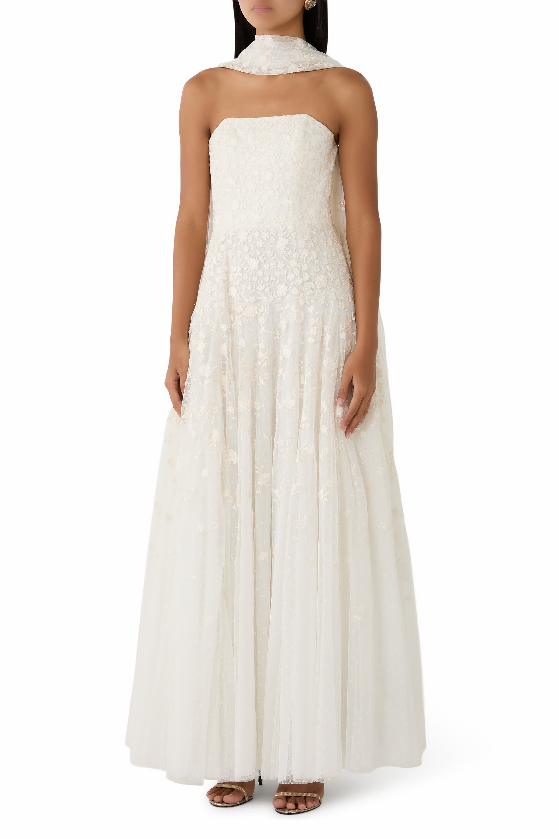 فستان سهرة ليا ديتسي بلا حمالات بكاب