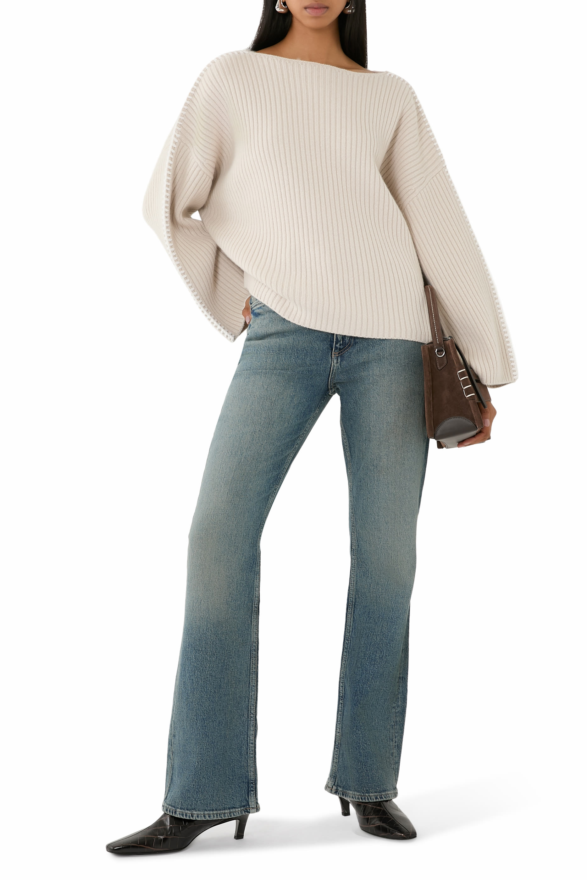 كنزة إنغريد بياقة بوت