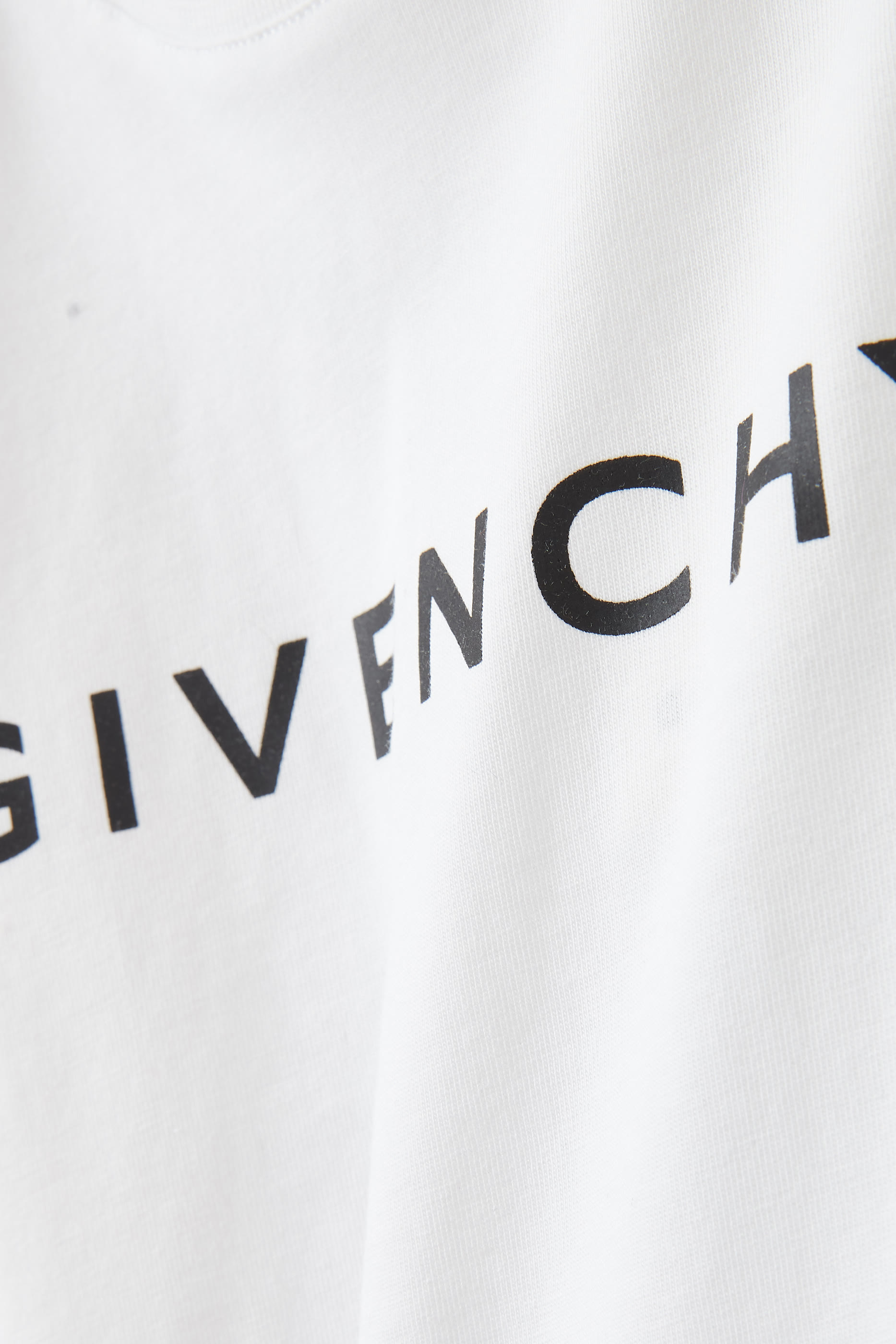 تيشيرت بطبعات شعار الماركة للأطفال