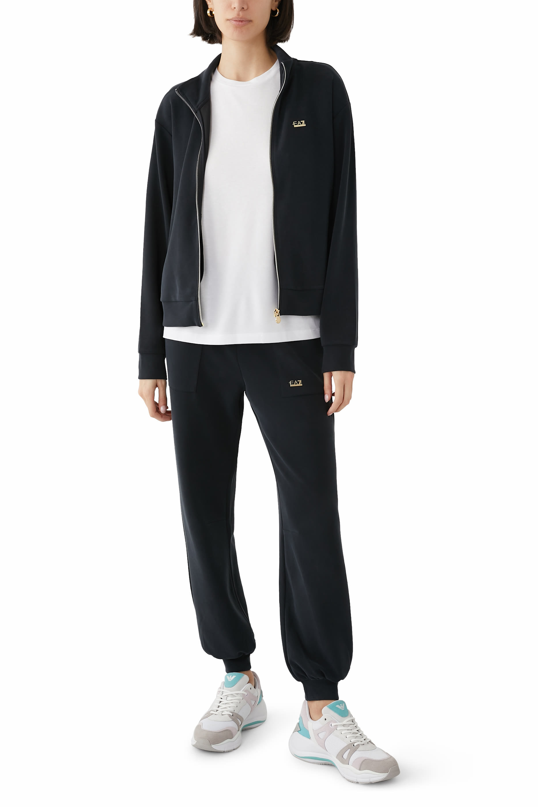 سويت شيرت بشعار الماركة بقصة فضفاضة