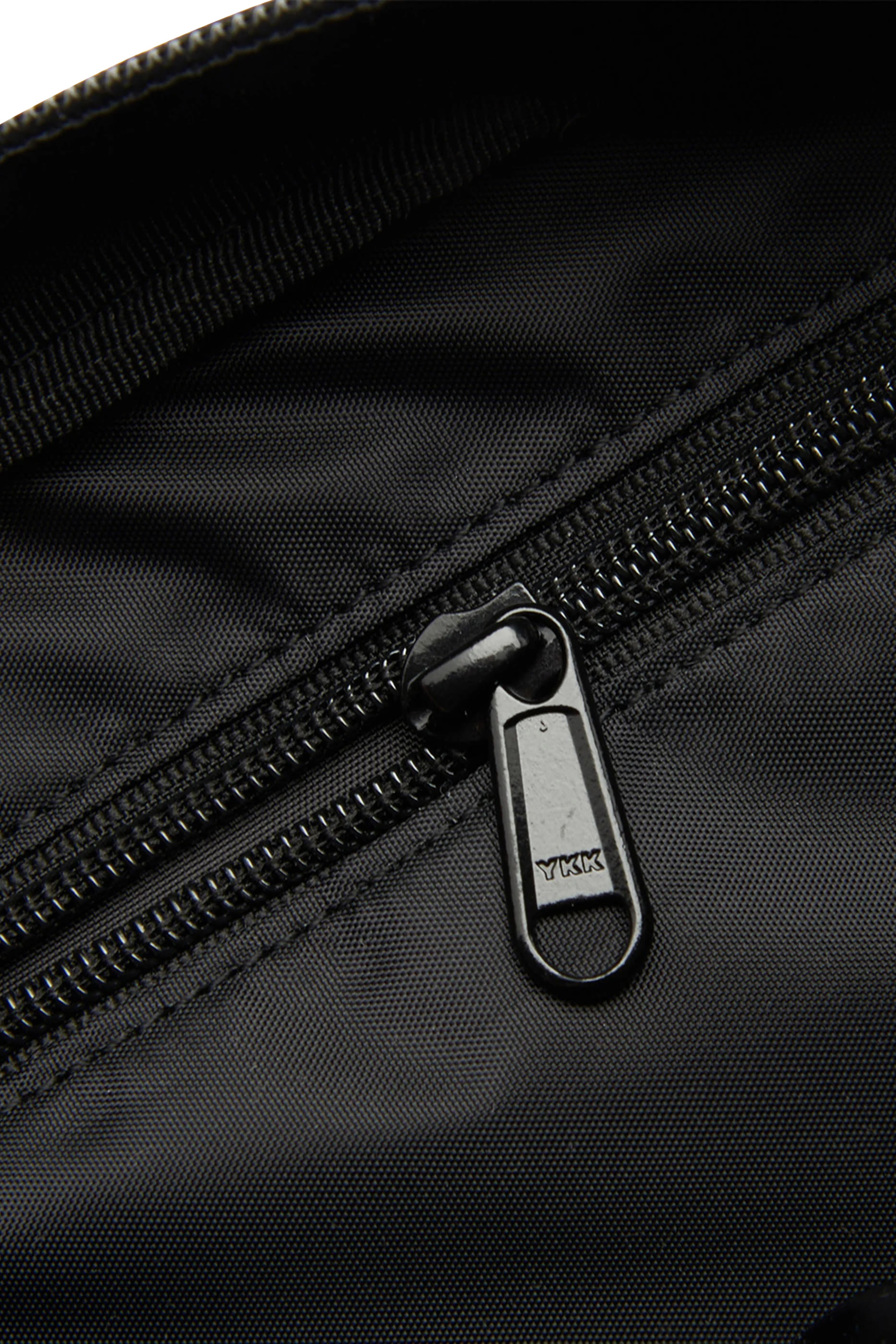 حقيبة ايسنشالز