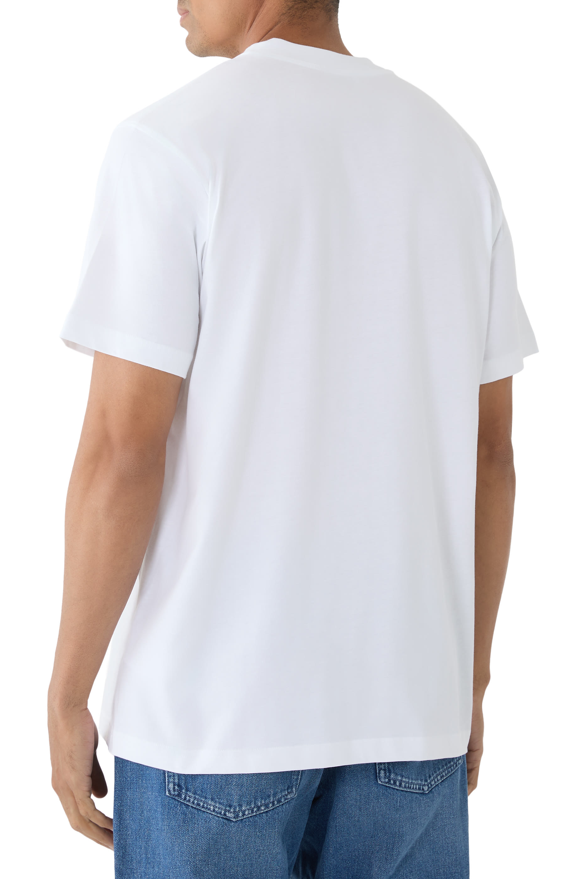 تيشيرت بطبعة سيارة