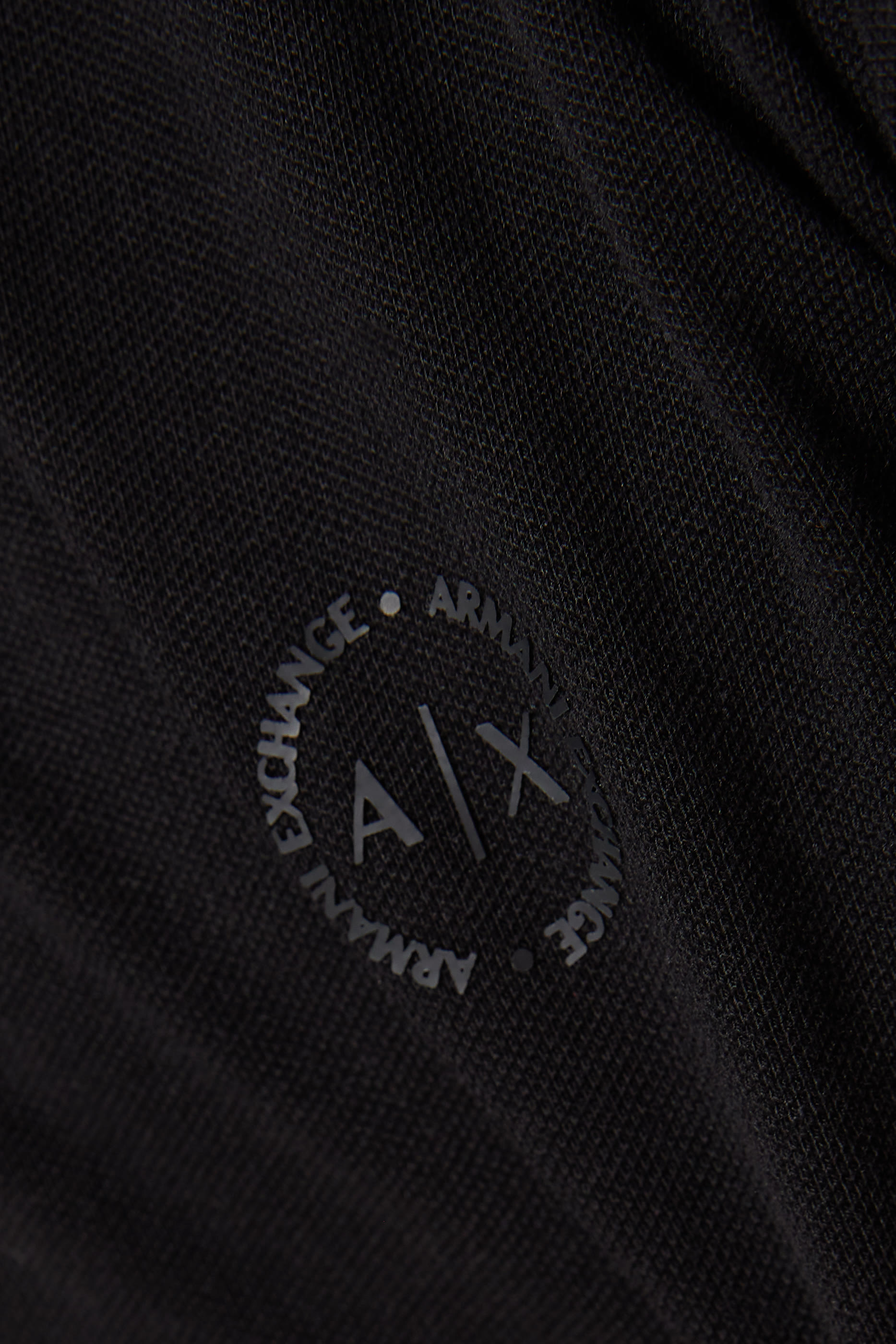 تي شيرت بولو قطن مطاطي بشعار الماركة بتصميم دائري