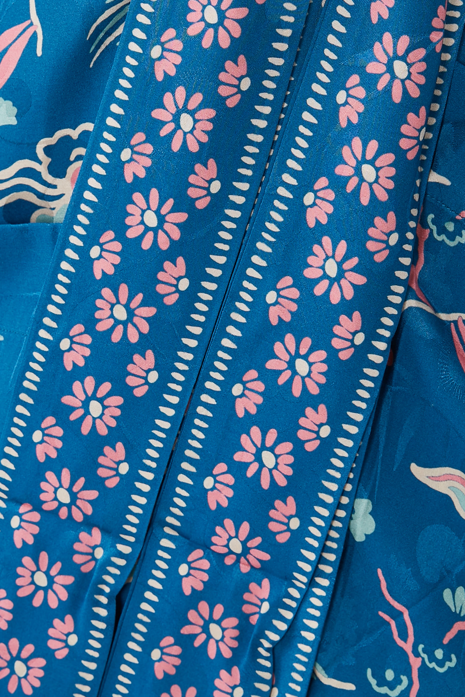 روب طويل ديزرت بنقشة بانديتا