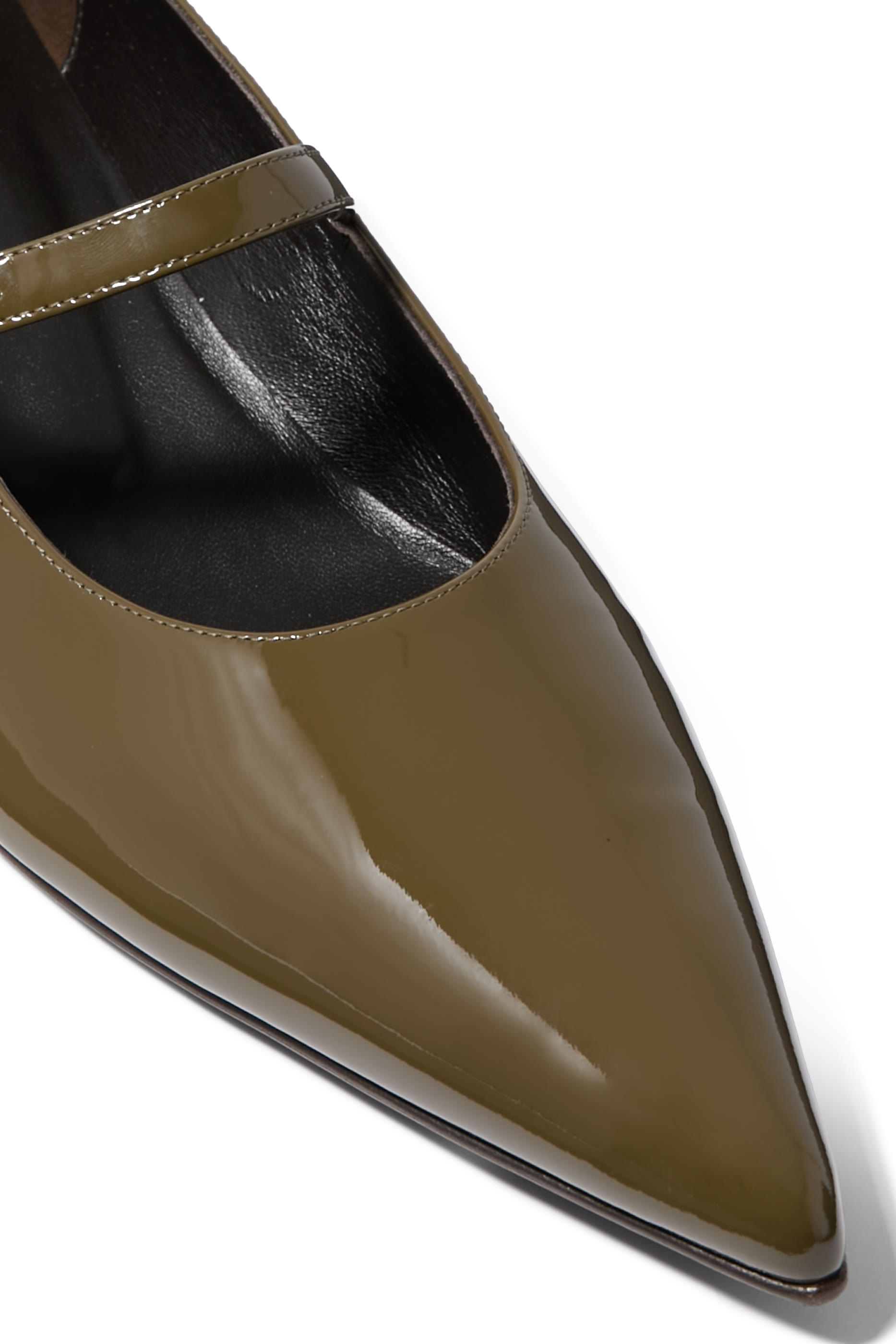 حذاء ماري جين سييل بنعل مسطح