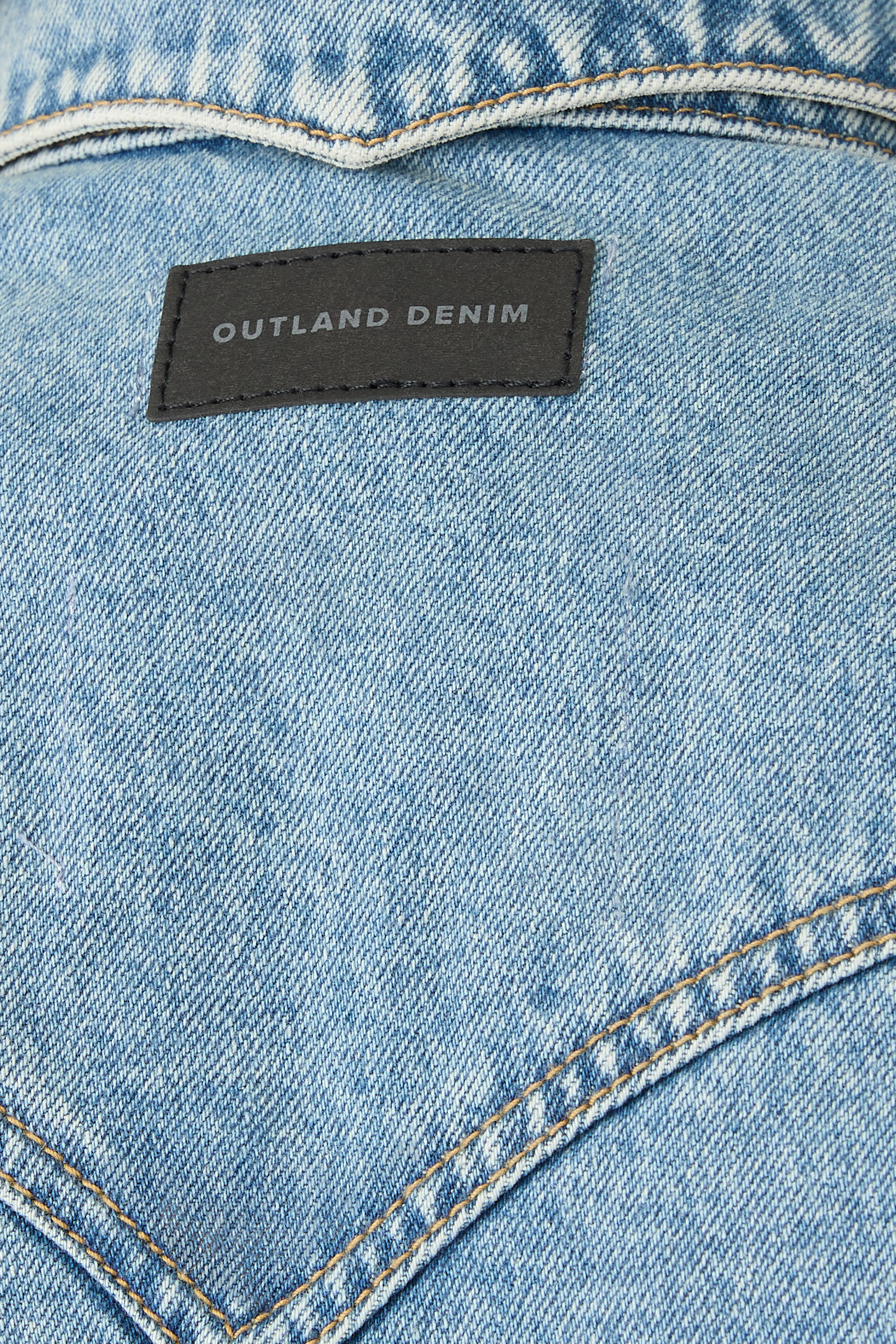 قميص ايريس بأكمام طويلة