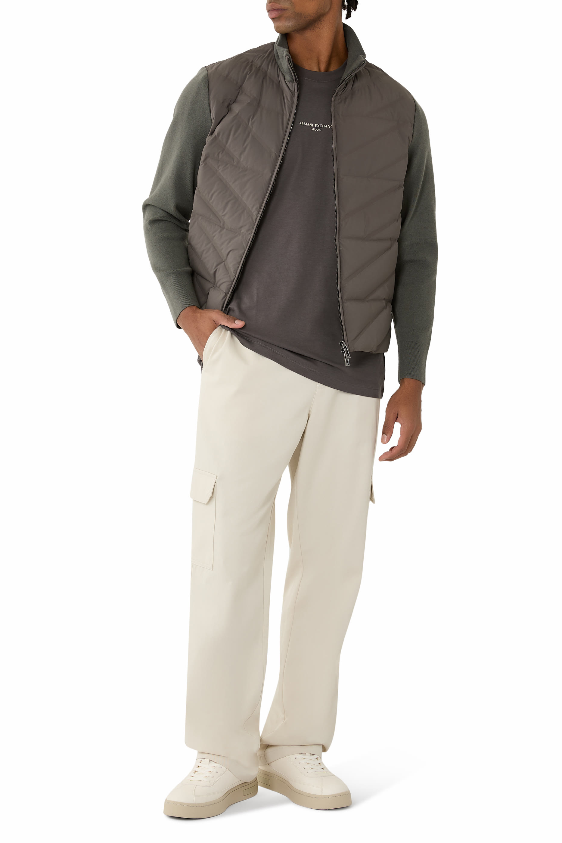 جاكيت مبطن بالزغب بقطعتين وسحاب من التشكيلة الأساسية للسفر