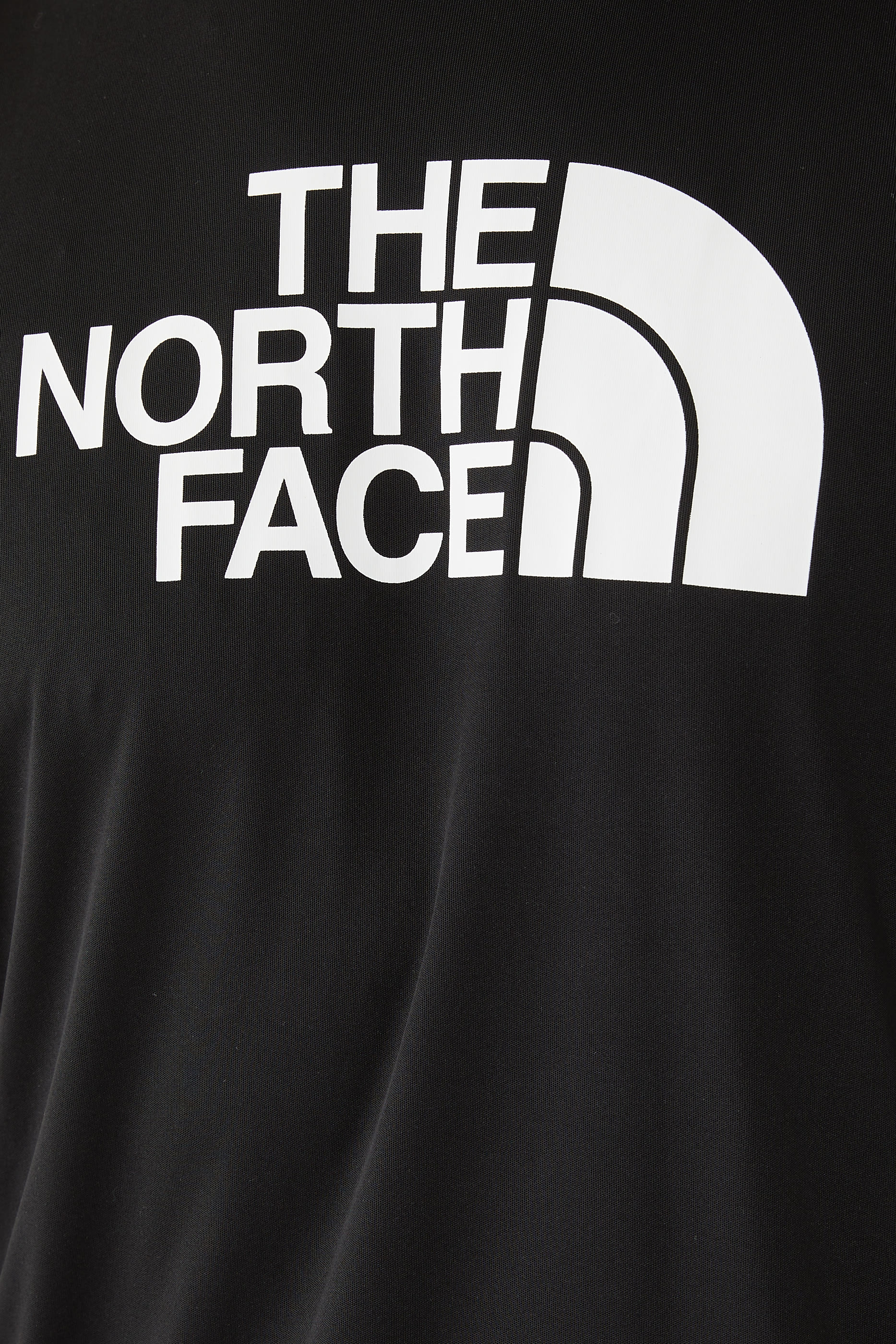 تيشيرت بطبعات شعار الماركة